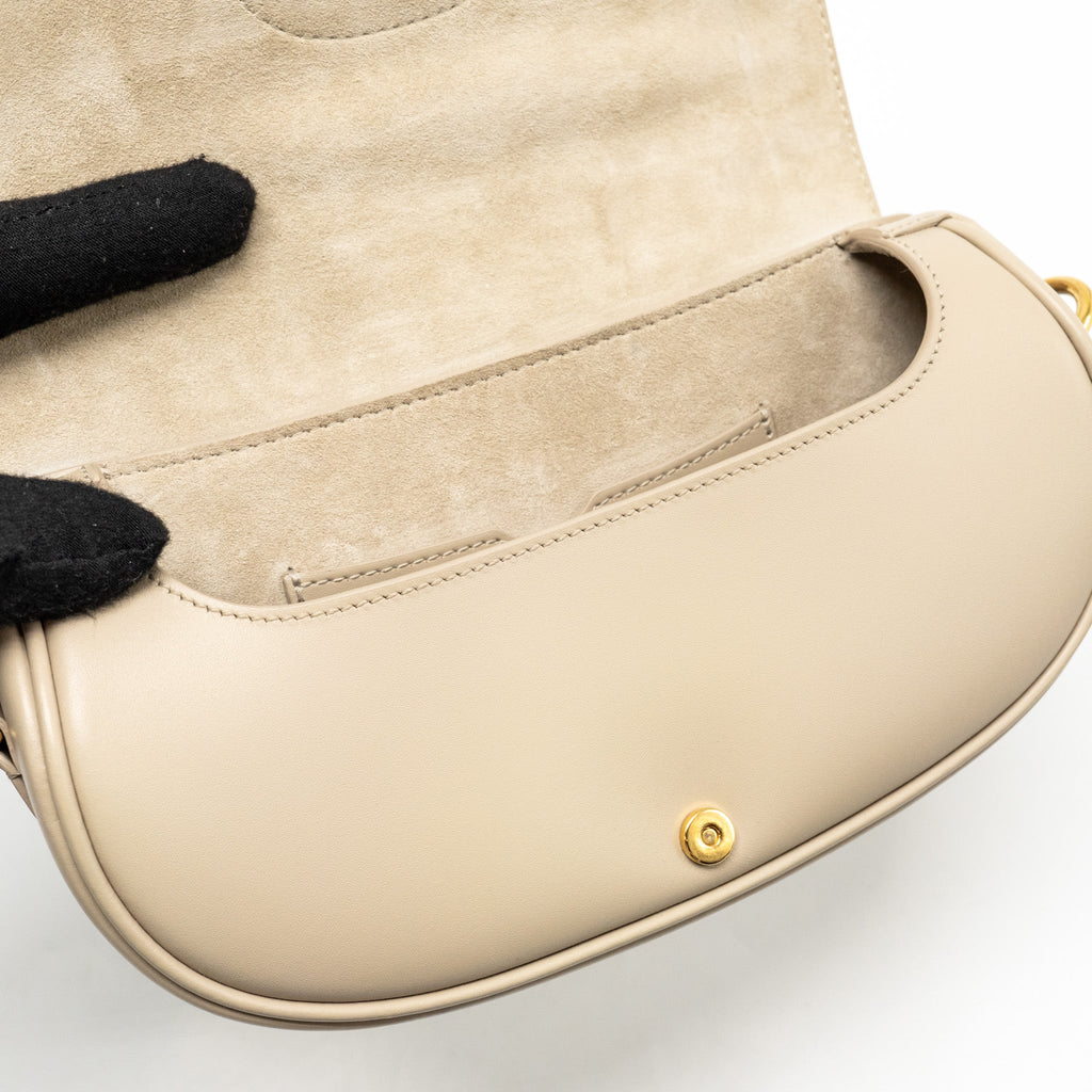 dior-bobby-east-west-bag-calfskin-light-beige-ghw-copy