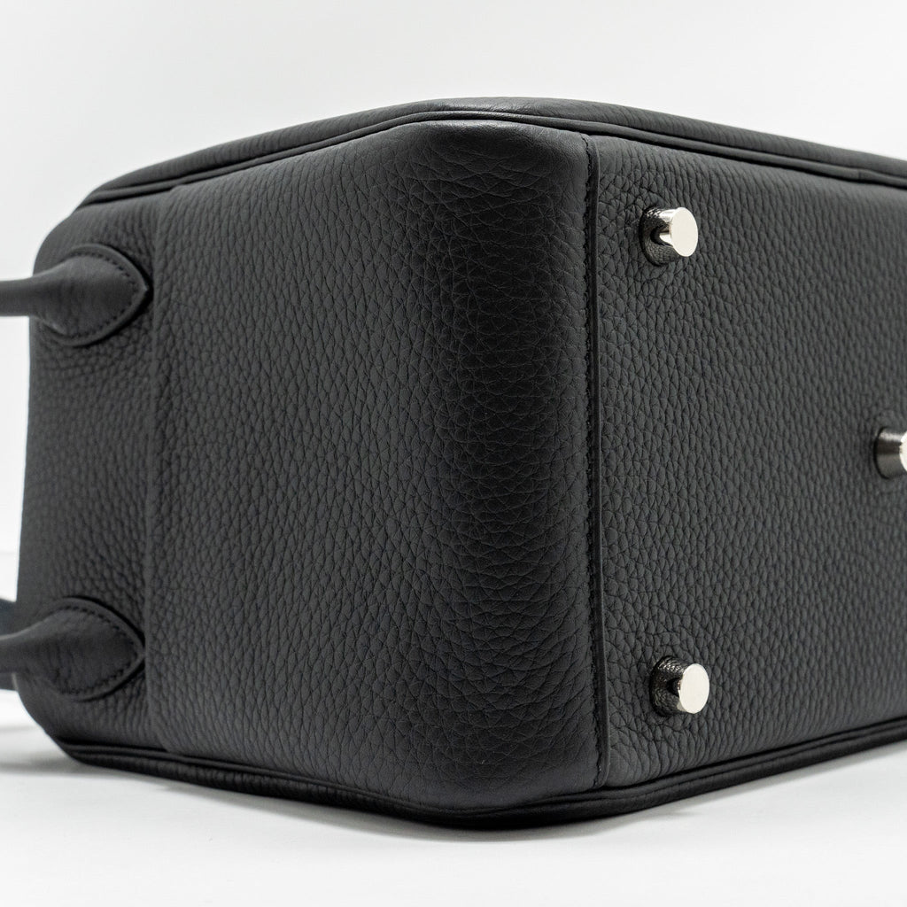 hermes-lindy-26-clemence-black-shw-stamp-w