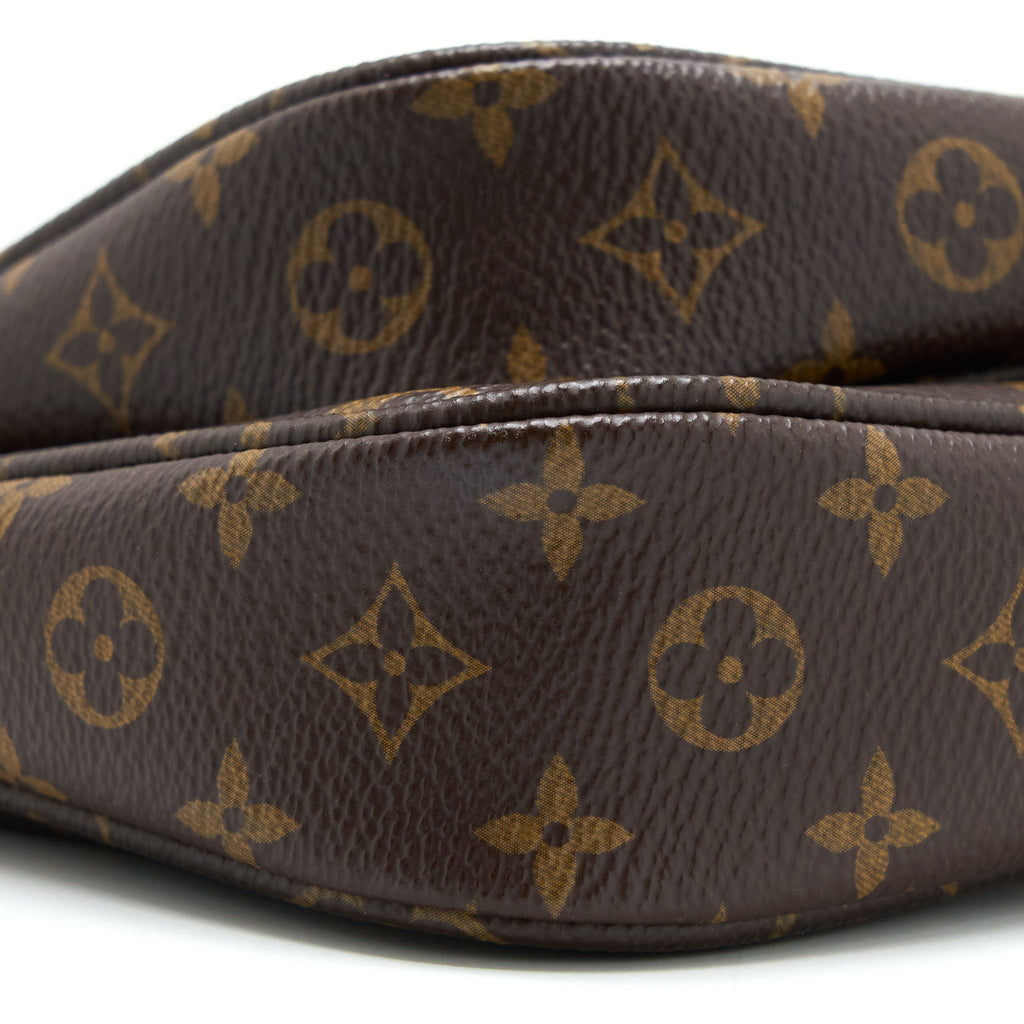 louis-vuitton-multi-pochette-accessories-monogram-canvas-khaki-strap-ghw-new-version