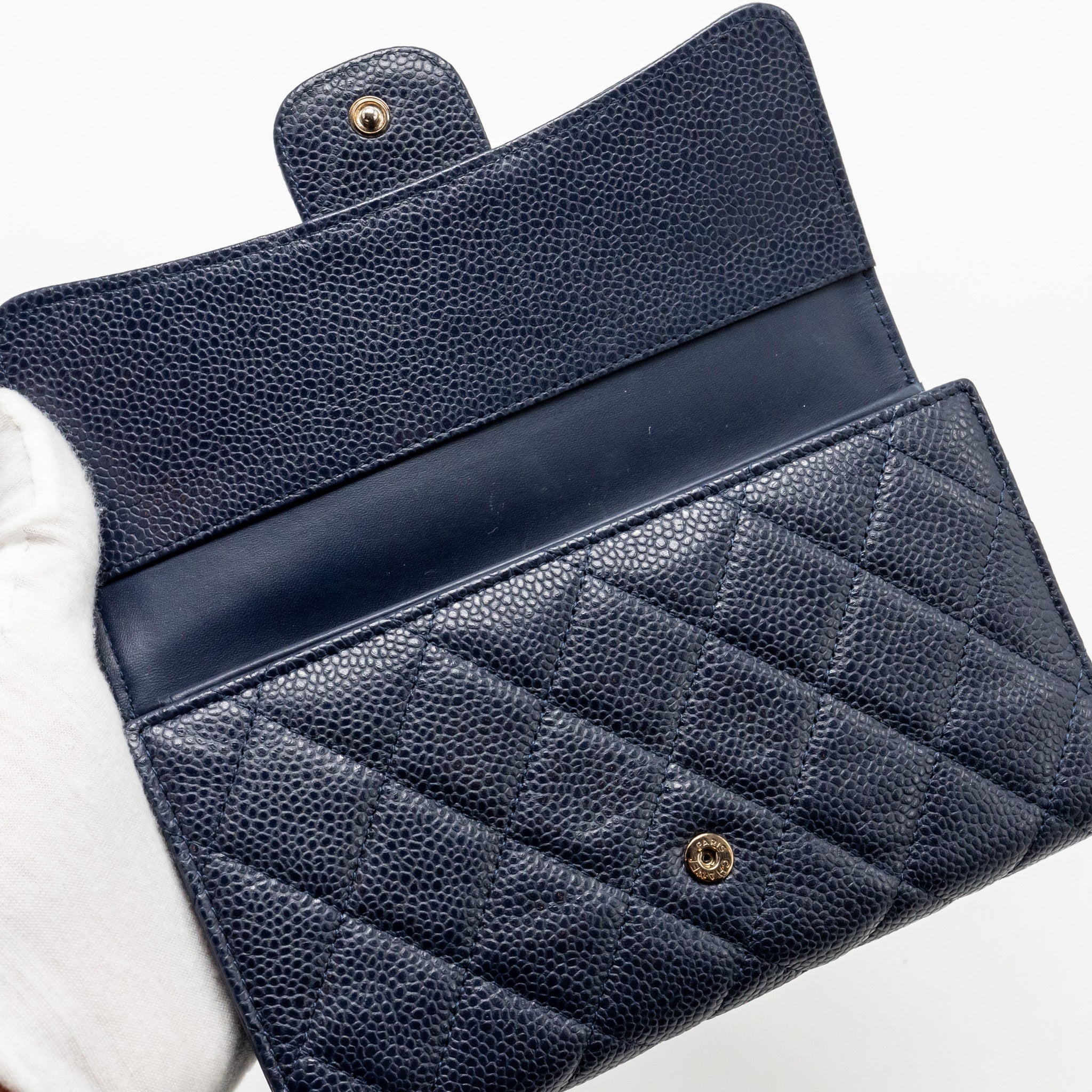 chanel-classic-flap-long-wallet-caviar-dark-blue-shw