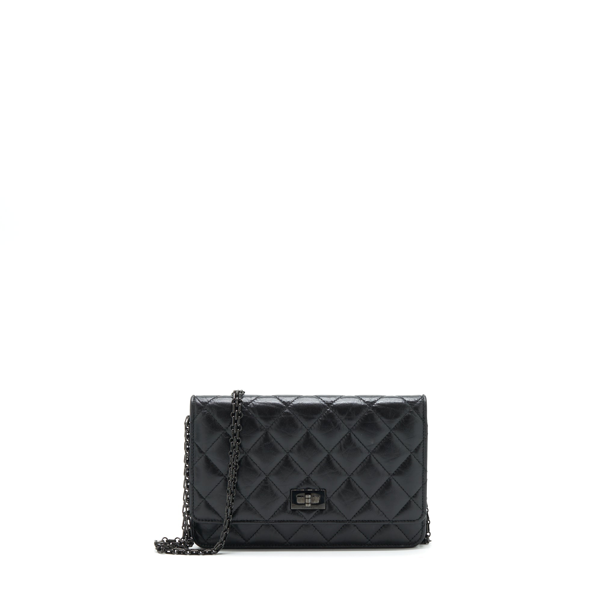 chanel-reissue-wallet-on-chain-aged-calfskin-black-with-black-hardware
