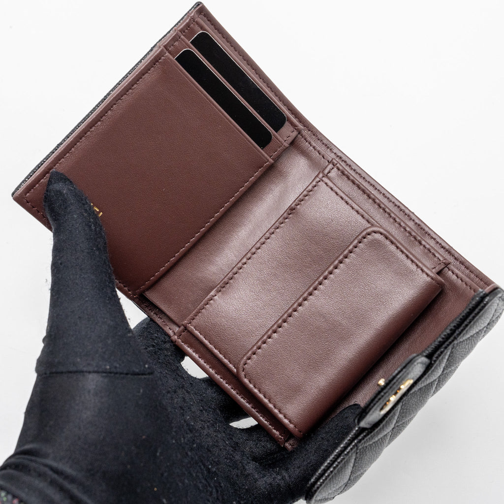 chanel-classic-compact-wallet-caviar-black-ghw-microchip