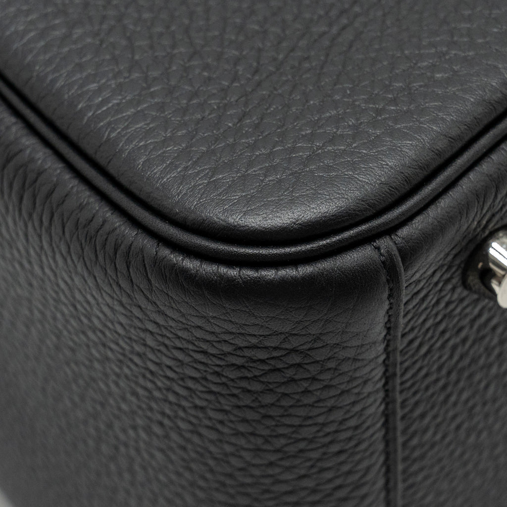 hermes-lindy-26-clemence-black-shw-stamp-w