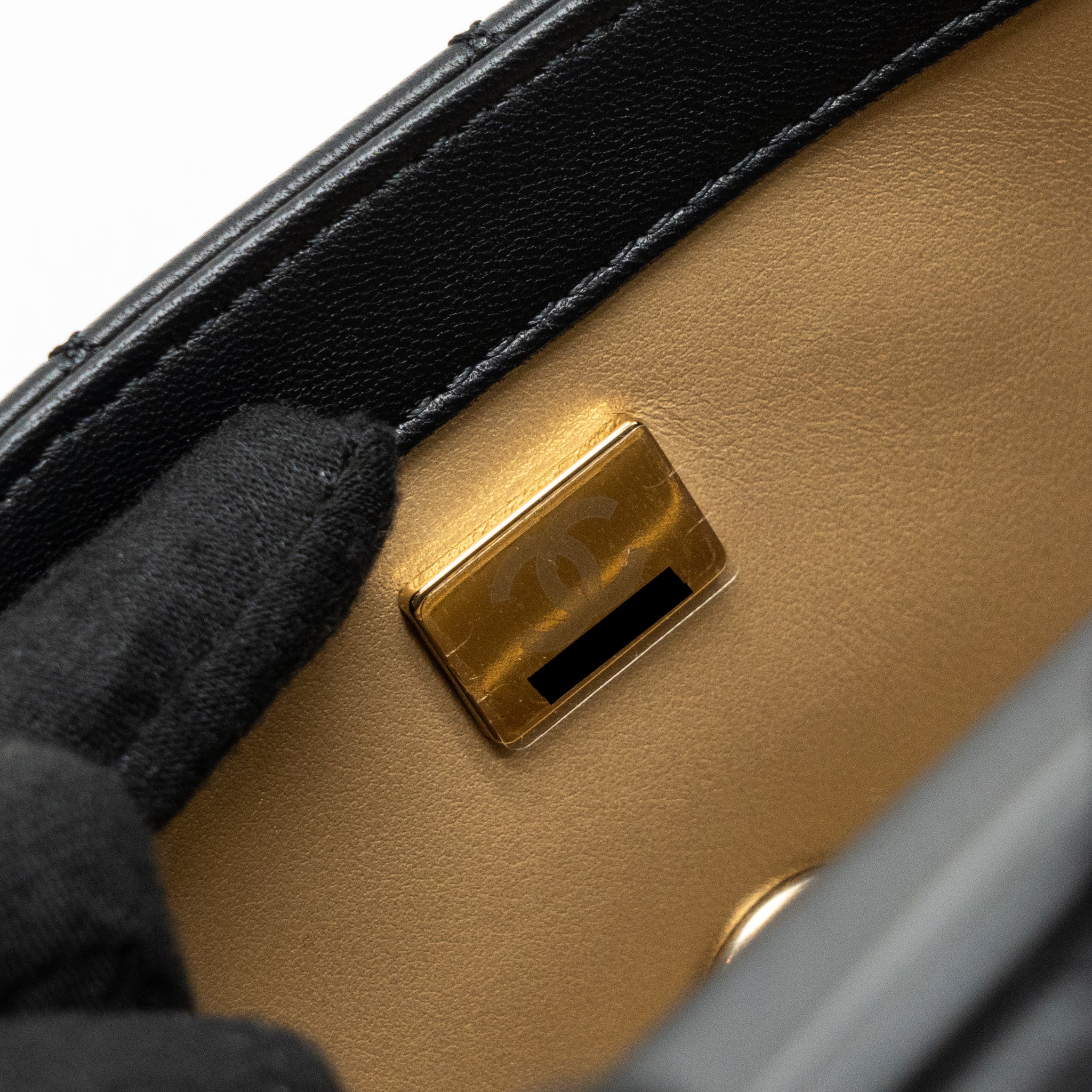 chanel-23k-pearl-crush-mini-rectangular-flap-bag-lambskin-black-ghw-microchip