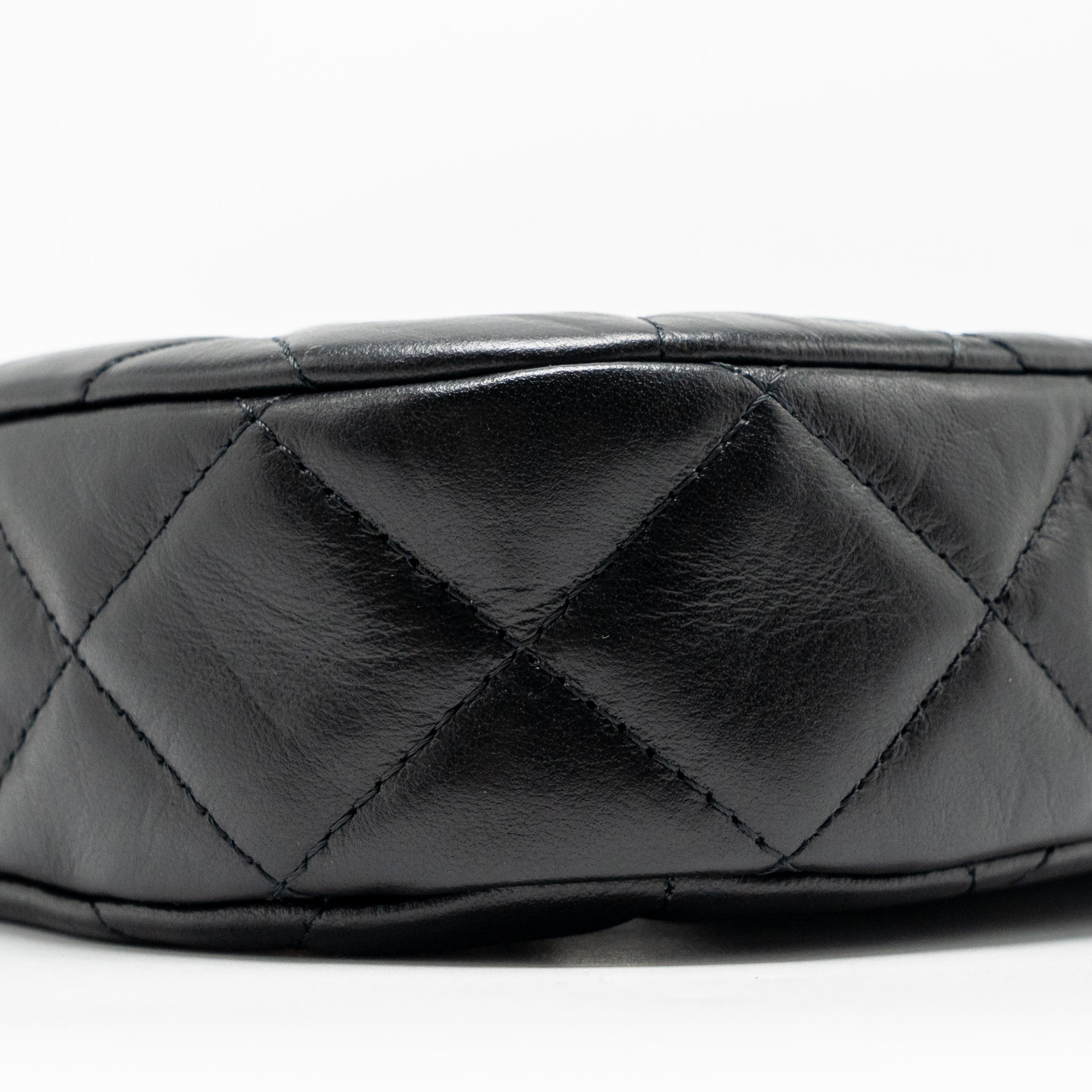 chanel-23k-small-19-hobo-shoulder-bag-calfskin-black-ghw-microchip-copy