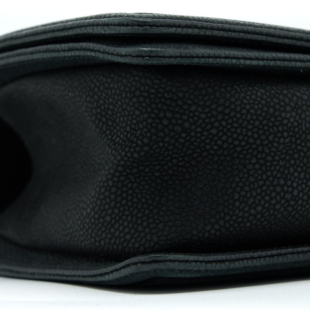 chanel-medium-boy-bag-grained-calfskin-black-shw