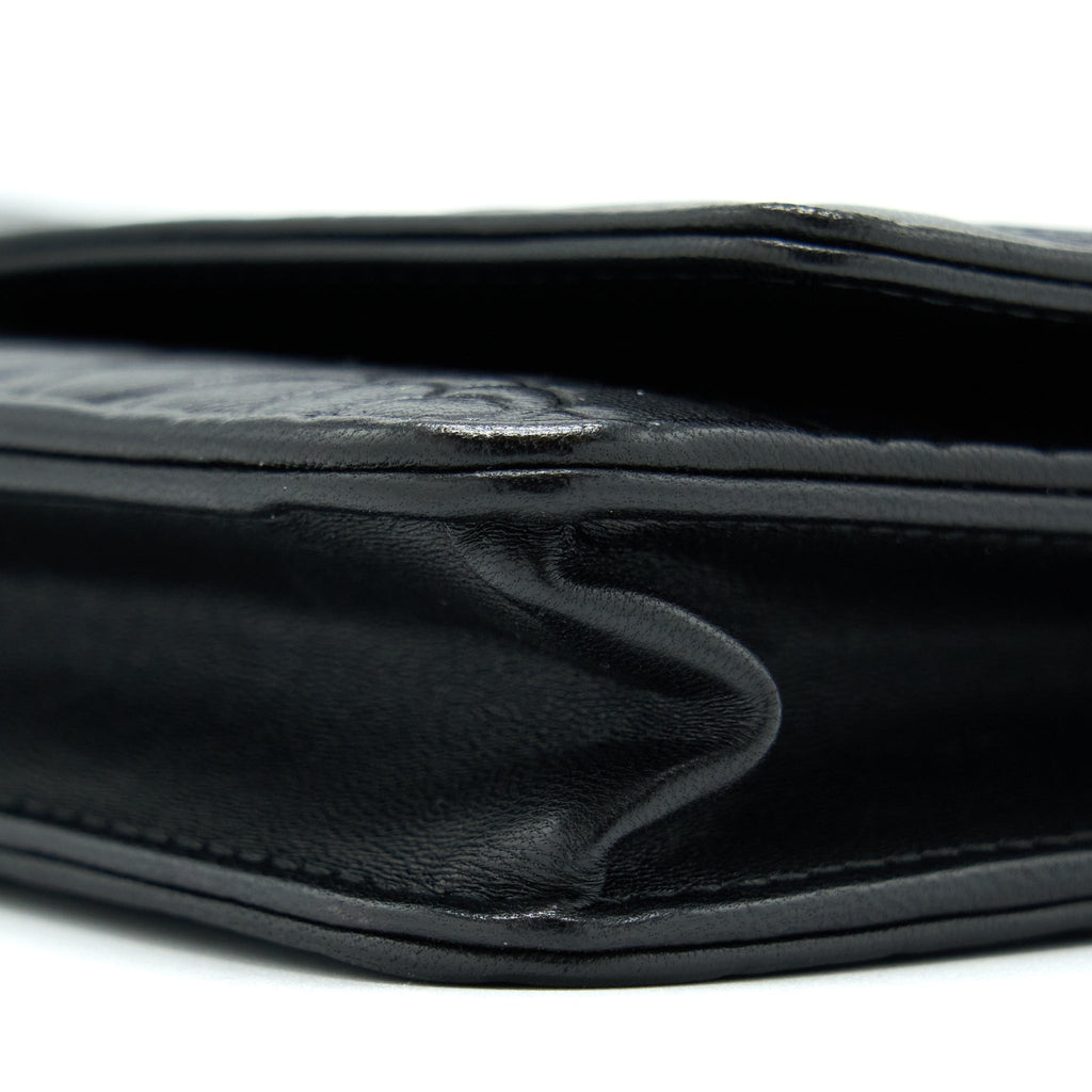 chanel-camellia-wallet-on-chain-lambskin-black-shw