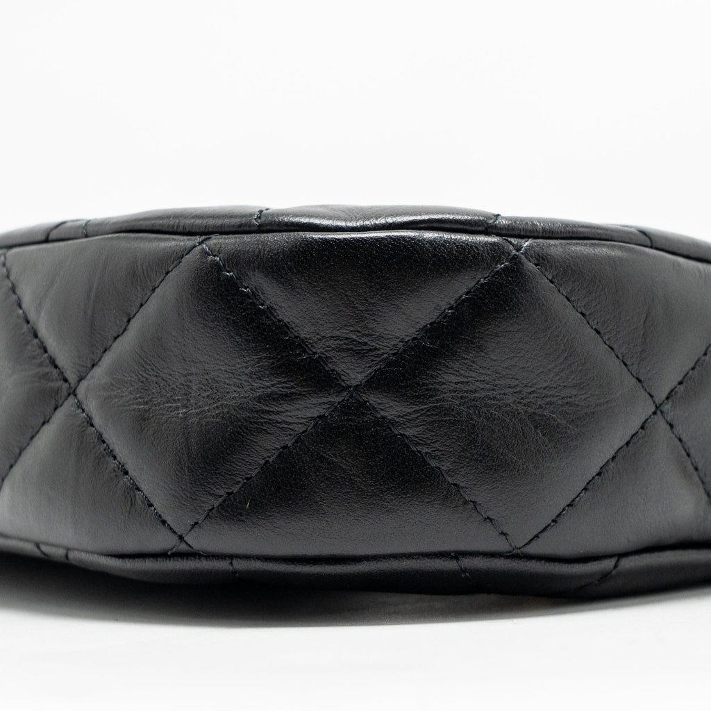 chanel-23k-small-19-hobo-shoulder-bag-calfskin-black-ghw-microchip-copy