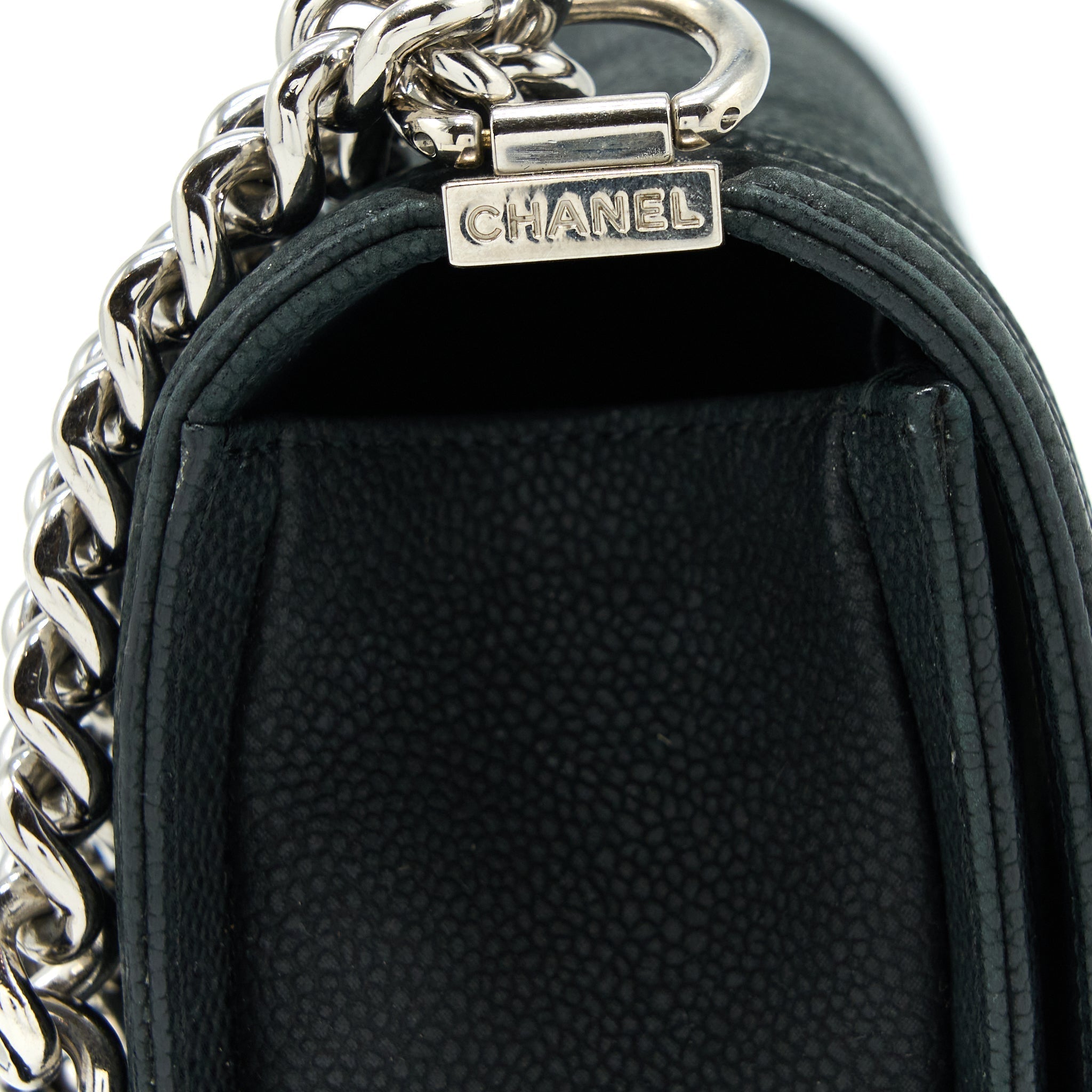 chanel-medium-boy-bag-grained-calfskin-black-shw