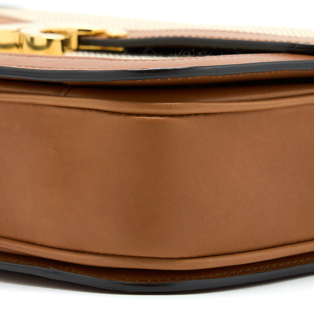 celine-medium-triomphe-bag-in-textile-natural-calfskin-ghw