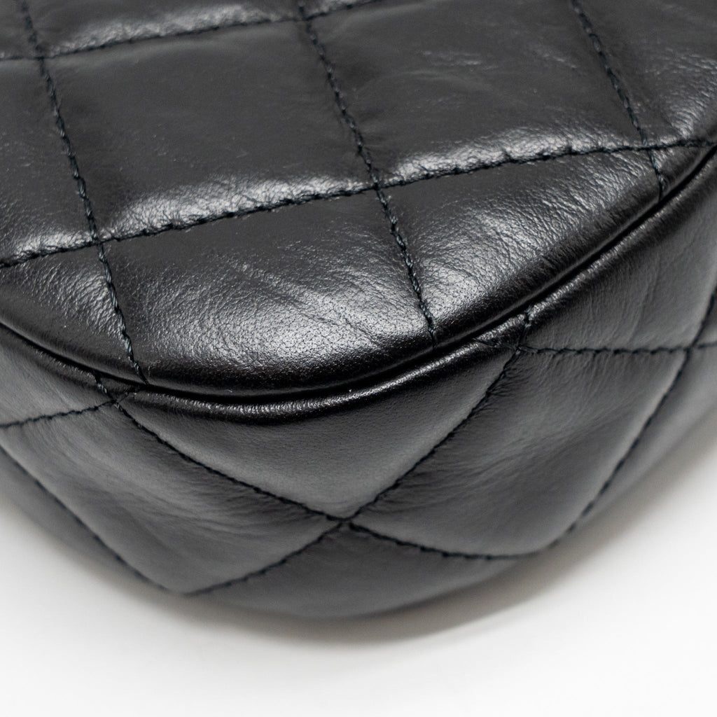chanel-23k-small-19-hobo-shoulder-bag-calfskin-black-ghw-microchip-copy