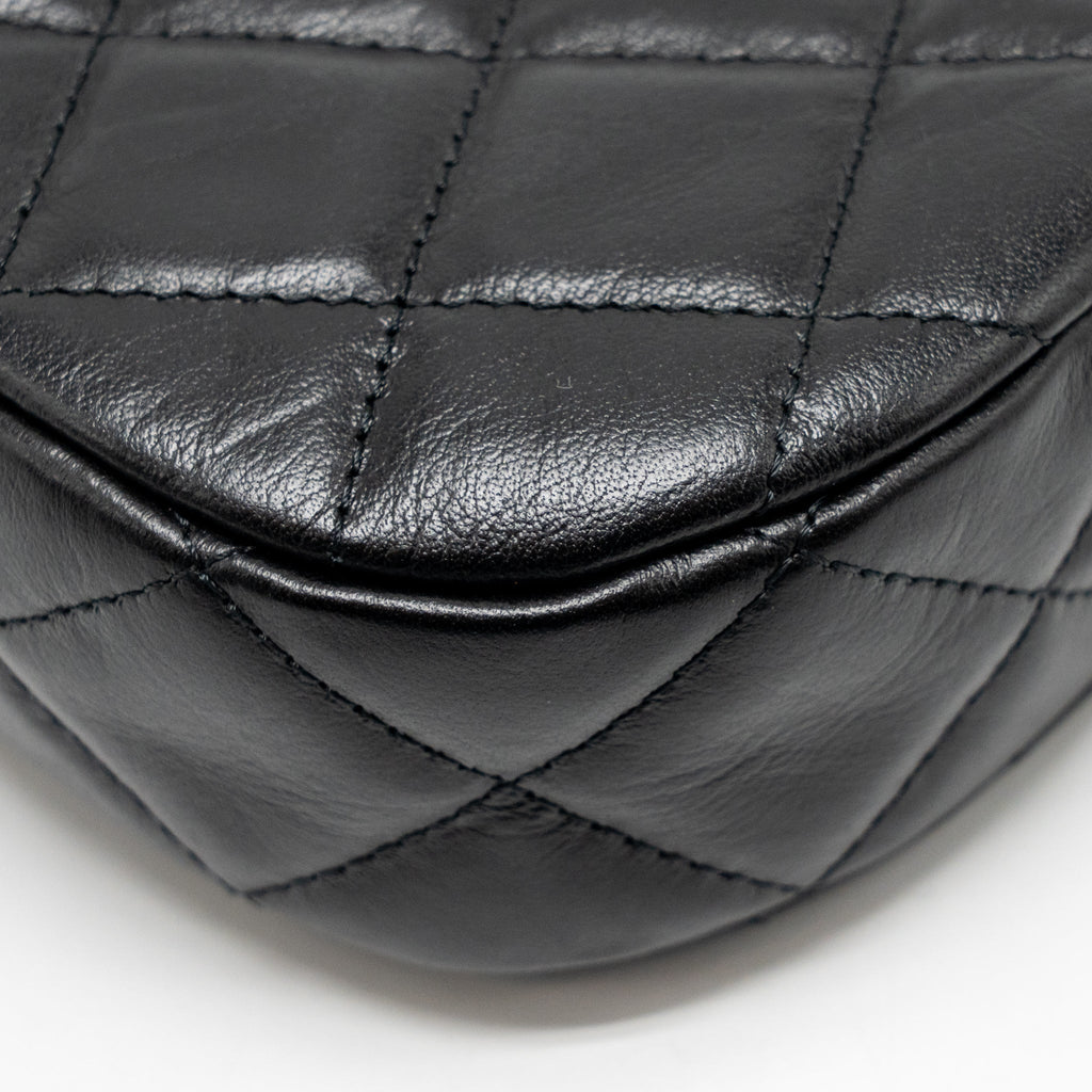 chanel-23k-small-19-hobo-shoulder-bag-calfskin-black-ghw-microchip-copy