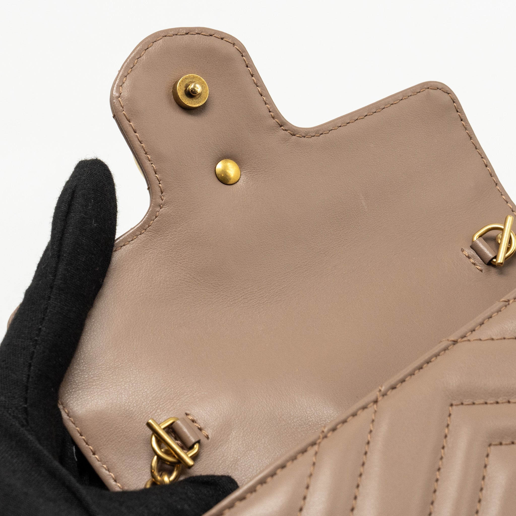 gucci-gg-marmont-super-mini-bag-calfskin-beige-ghw