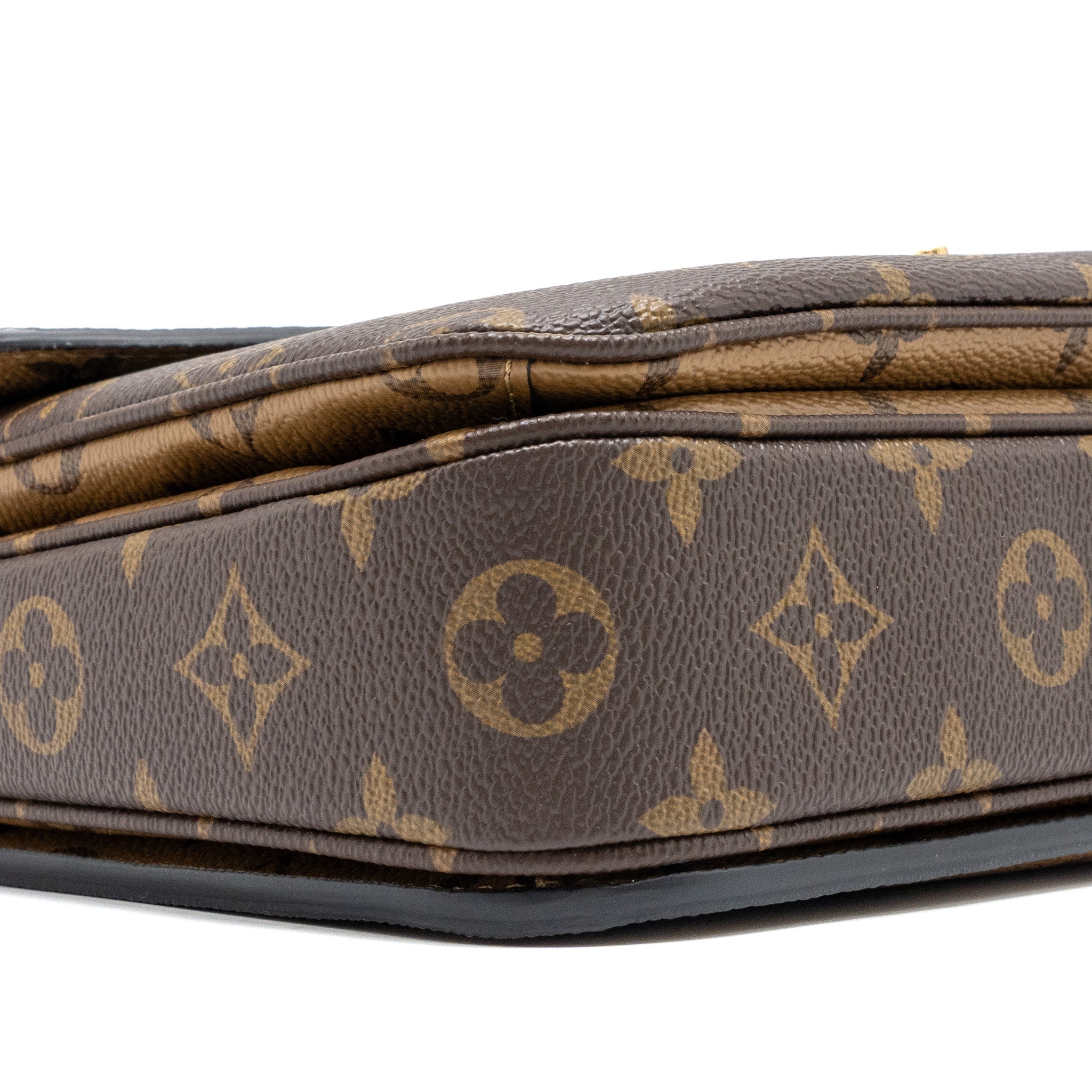 louis-vuitton-pochette-metis-monogram-reverse-canvas-ghw-7