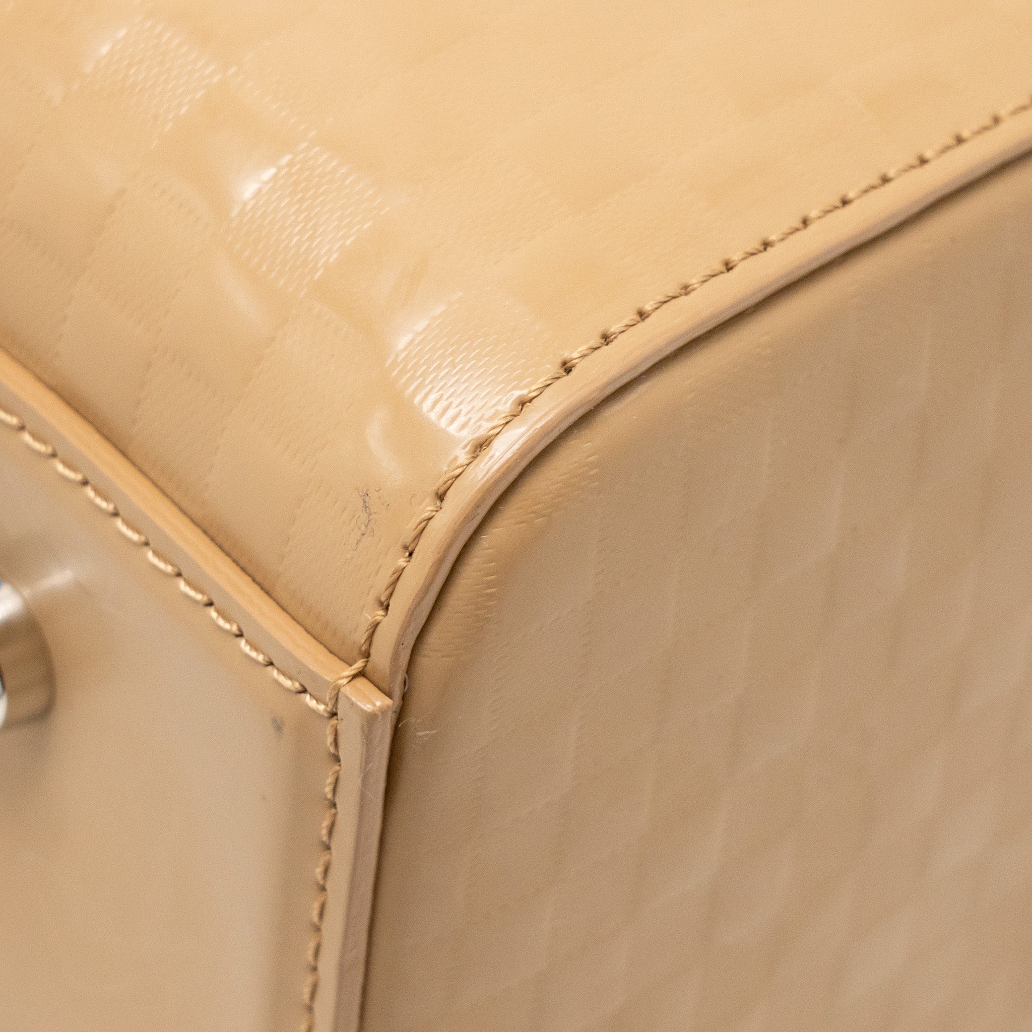 louis-vuitton-speedy-cube-mm-damier-facette-patent-leather-beige-shw-copy