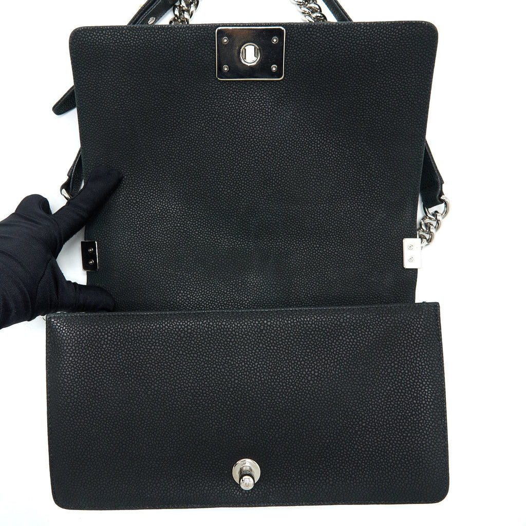 chanel-medium-boy-bag-grained-calfskin-black-shw