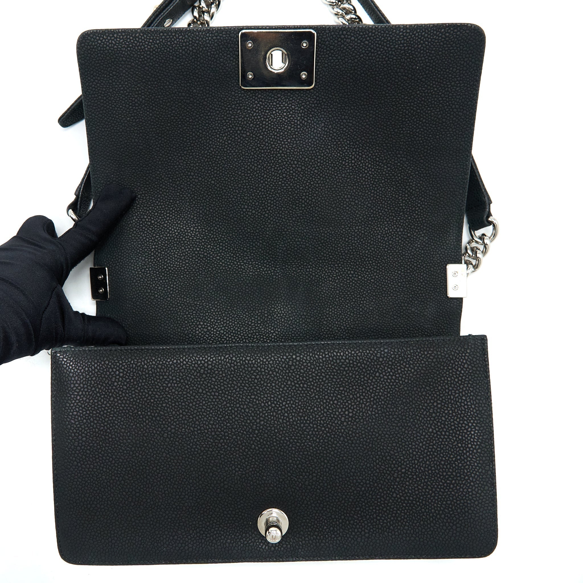 chanel-medium-boy-bag-grained-calfskin-black-shw