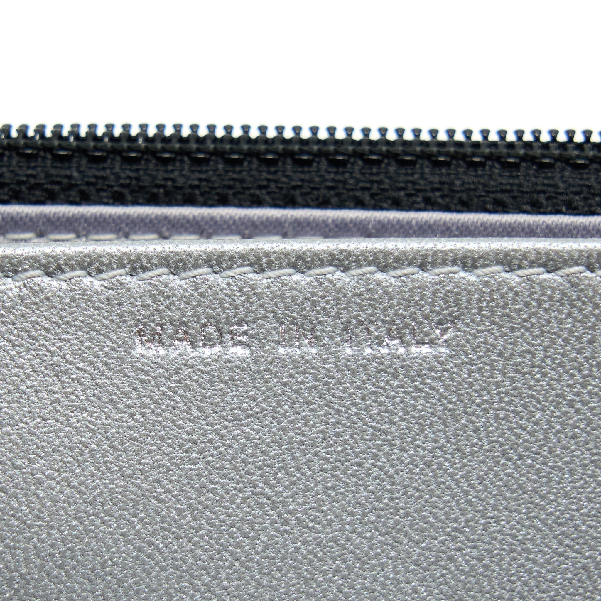 chanel-camellia-wallet-on-chain-lambskin-black-shw
