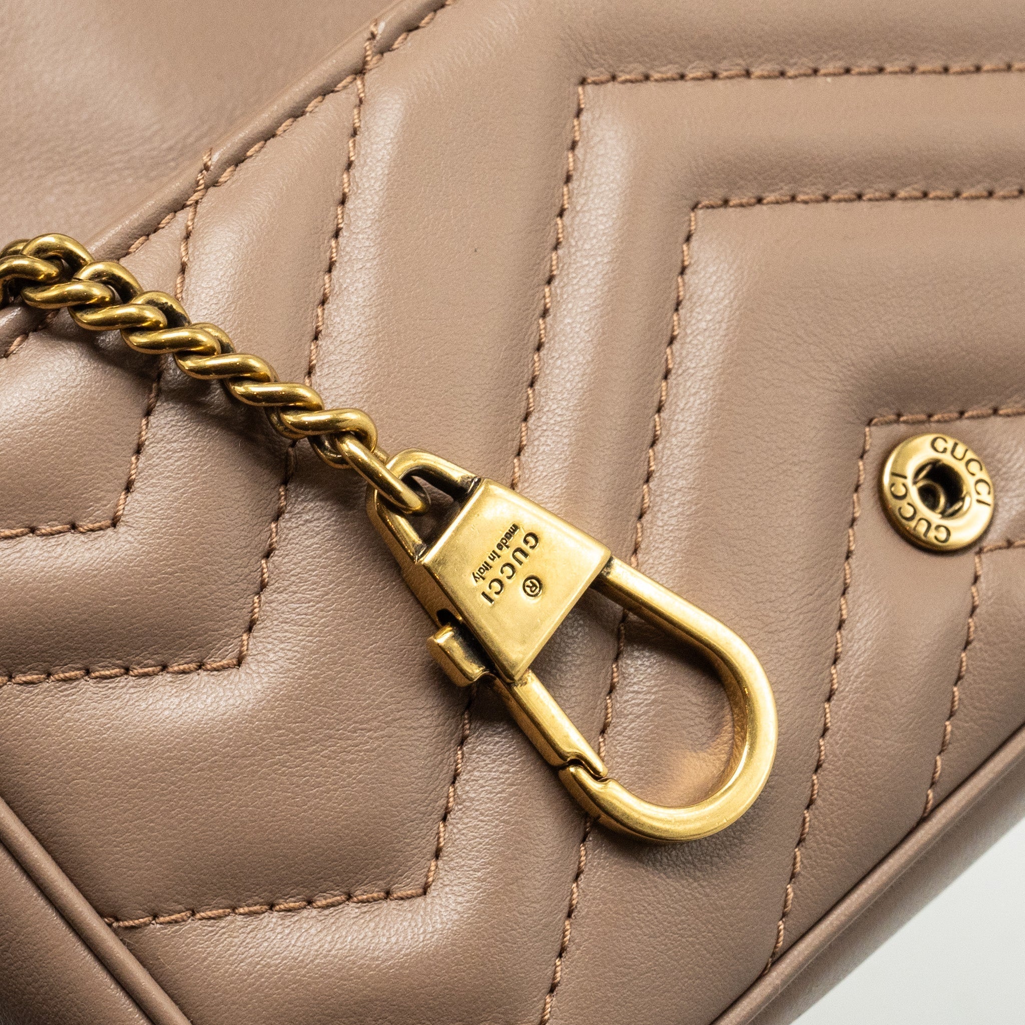 gucci-gg-marmont-super-mini-bag-calfskin-beige-ghw