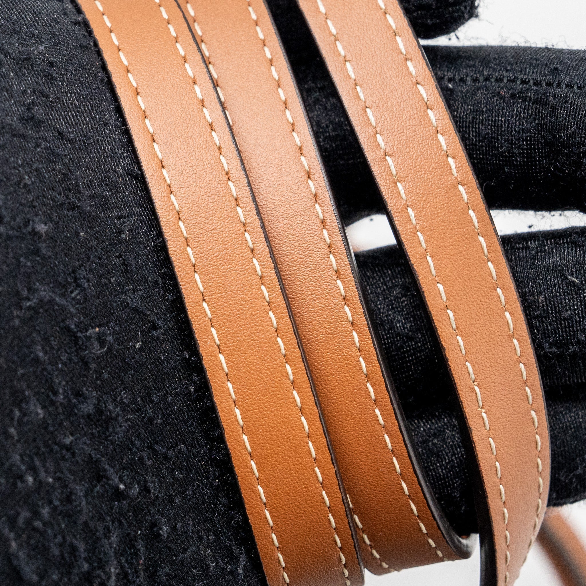 celine-mini-vertical-cabas-triomphe-canvas-brown-ghw-1