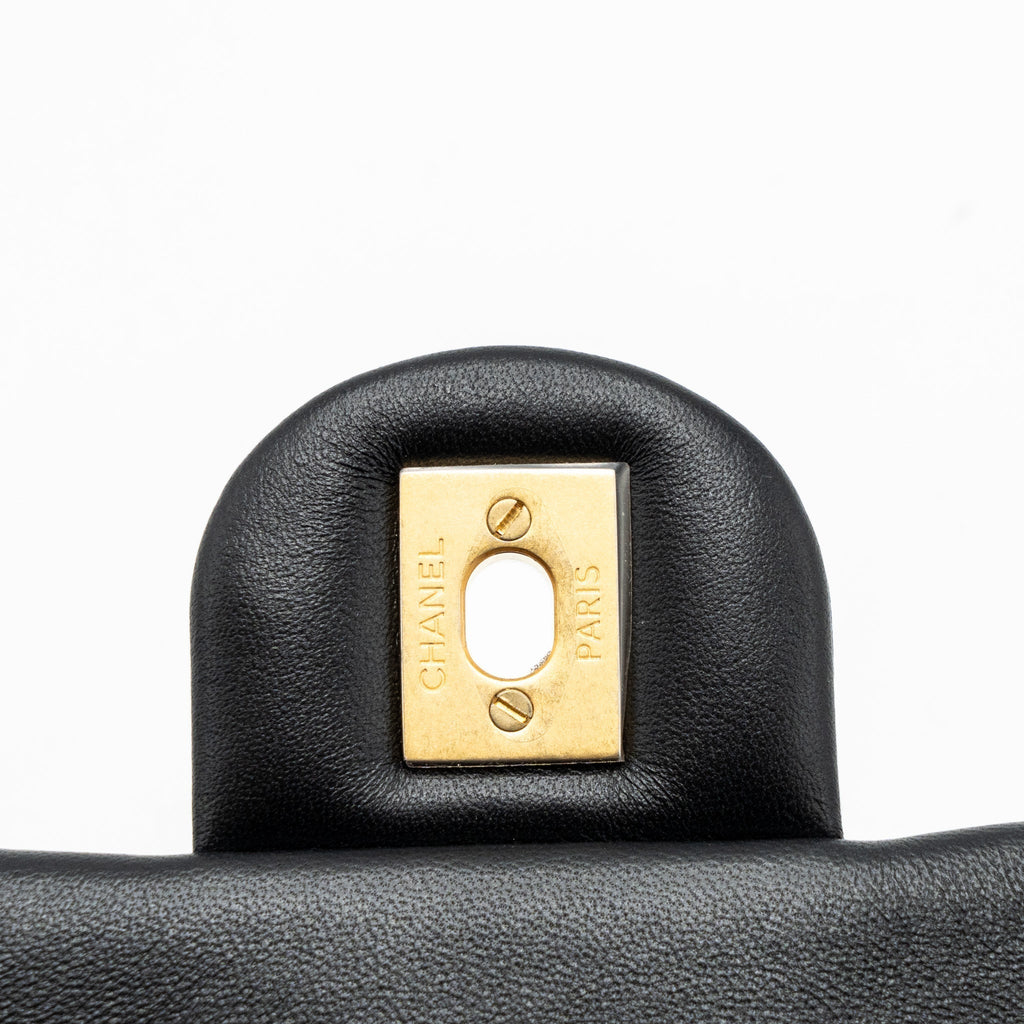 chanel-23k-pearl-crush-mini-square-flap-bag-lambskin-black-ghw-microchip