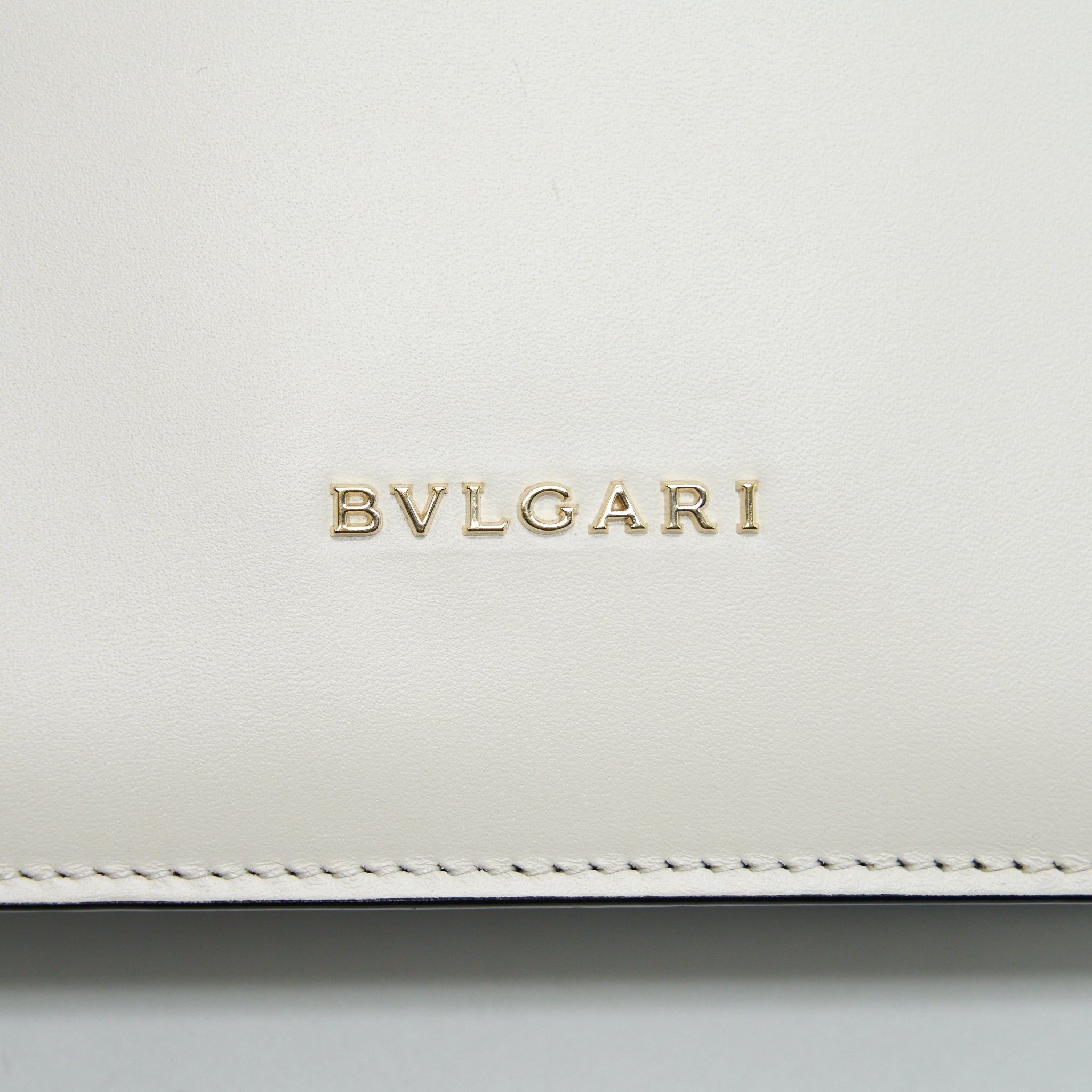 bvlgari-serpenti-forever-crossbody-bag-limited-edition-white
