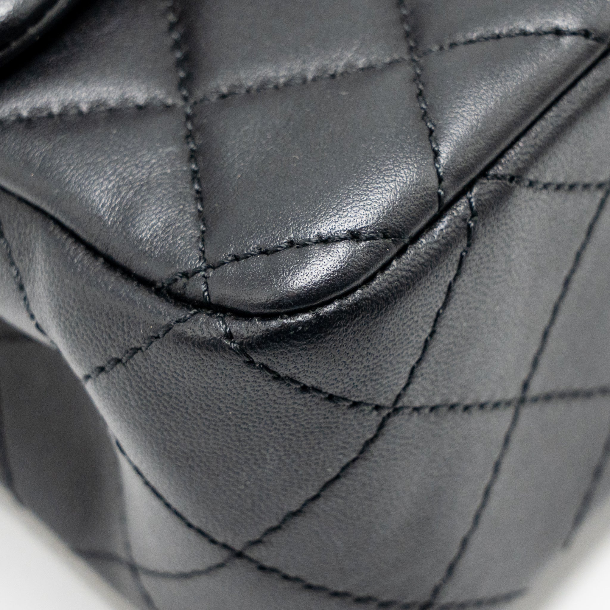 chanel-pearl-crush-mini-rectangular-flap-bag-lambskin-black-ghw-microchip-copy-3