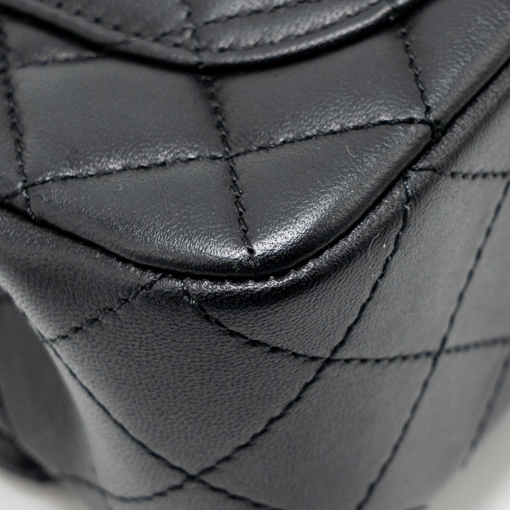 chanel-pearl-crush-mini-rectangular-flap-bag-lambskin-black-ghw-microchip-copy-3