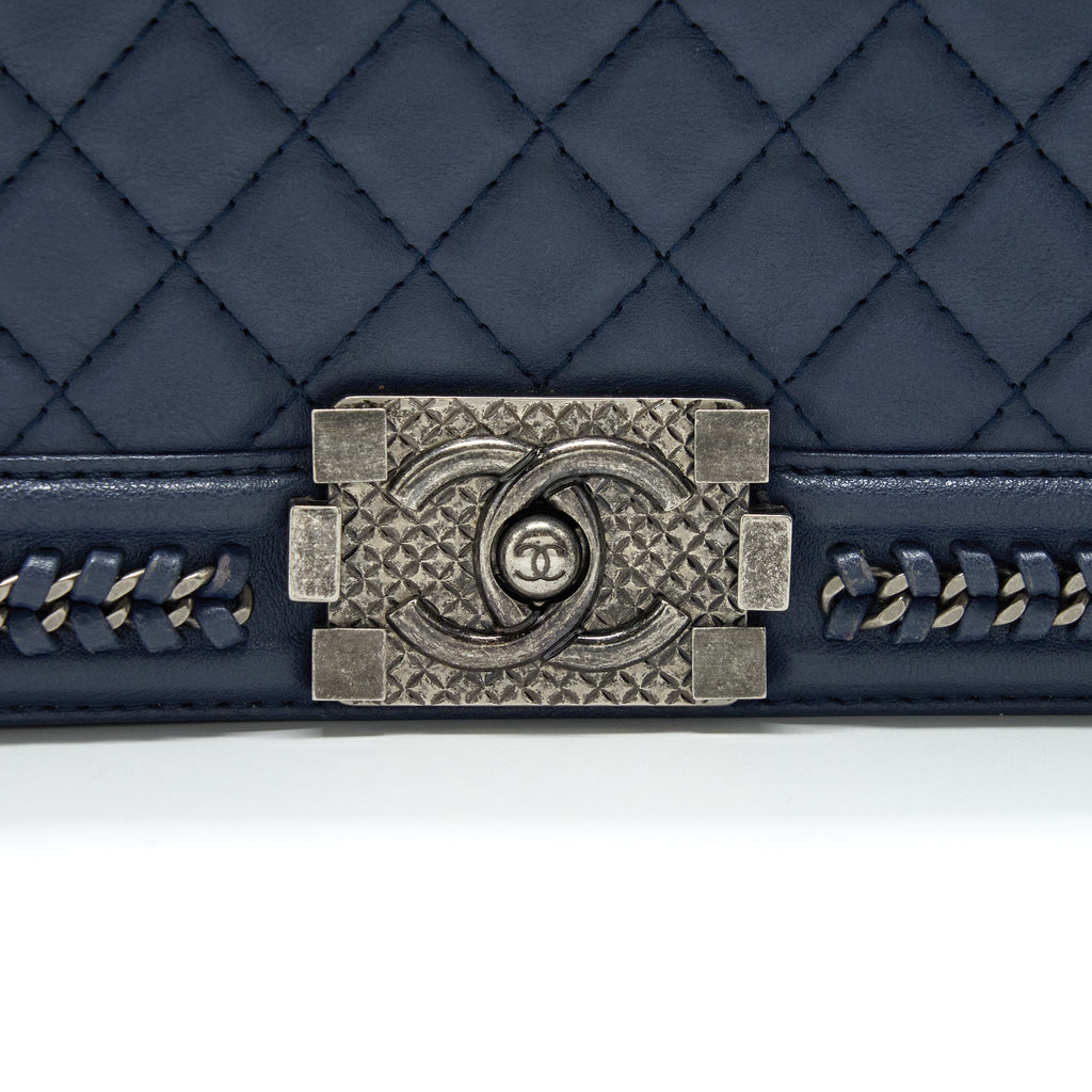 chanel-boy-bag-with-top-handle-navy-ruthenium-sliver-hardware