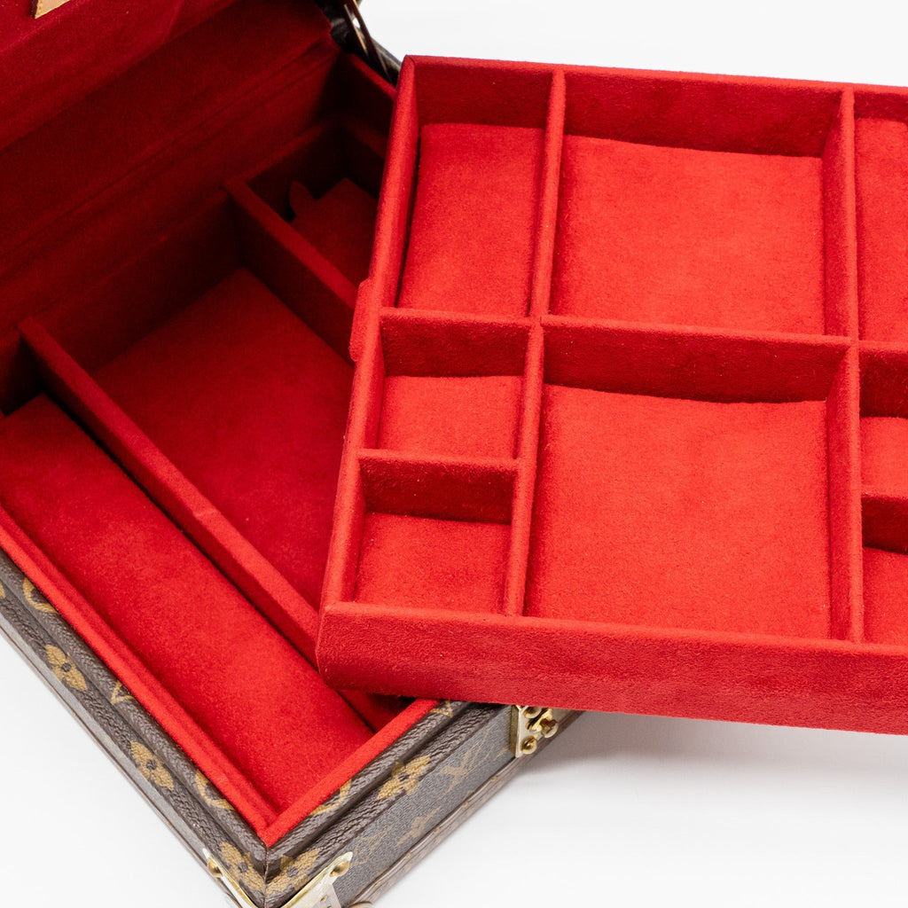 louis-vuitton-coffret-joaillerie-monogram-canvas-rouge-fusion