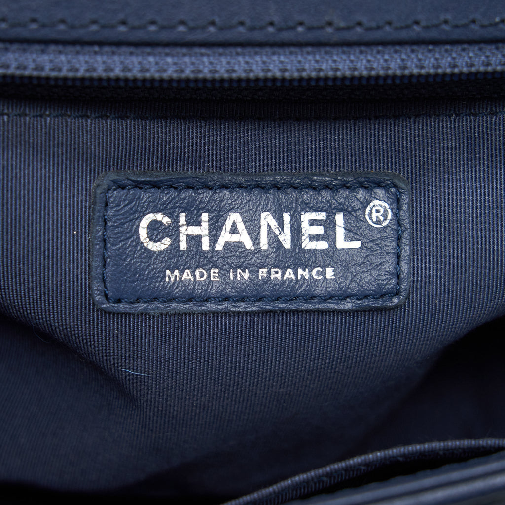 chanel-boy-bag-with-top-handle-navy-ruthenium-sliver-hardware