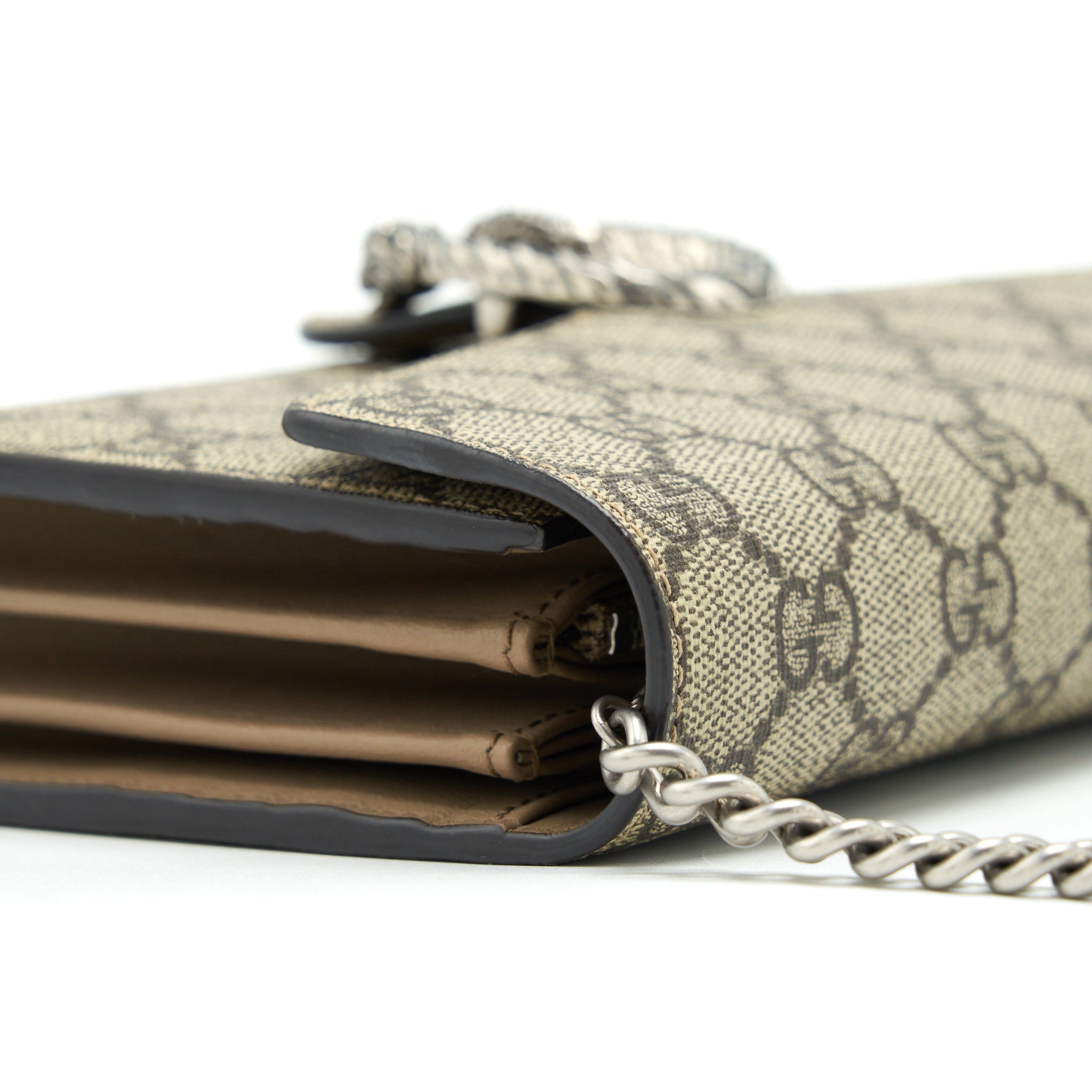 gucci-dionysus-gg-supreme-chain-wallet