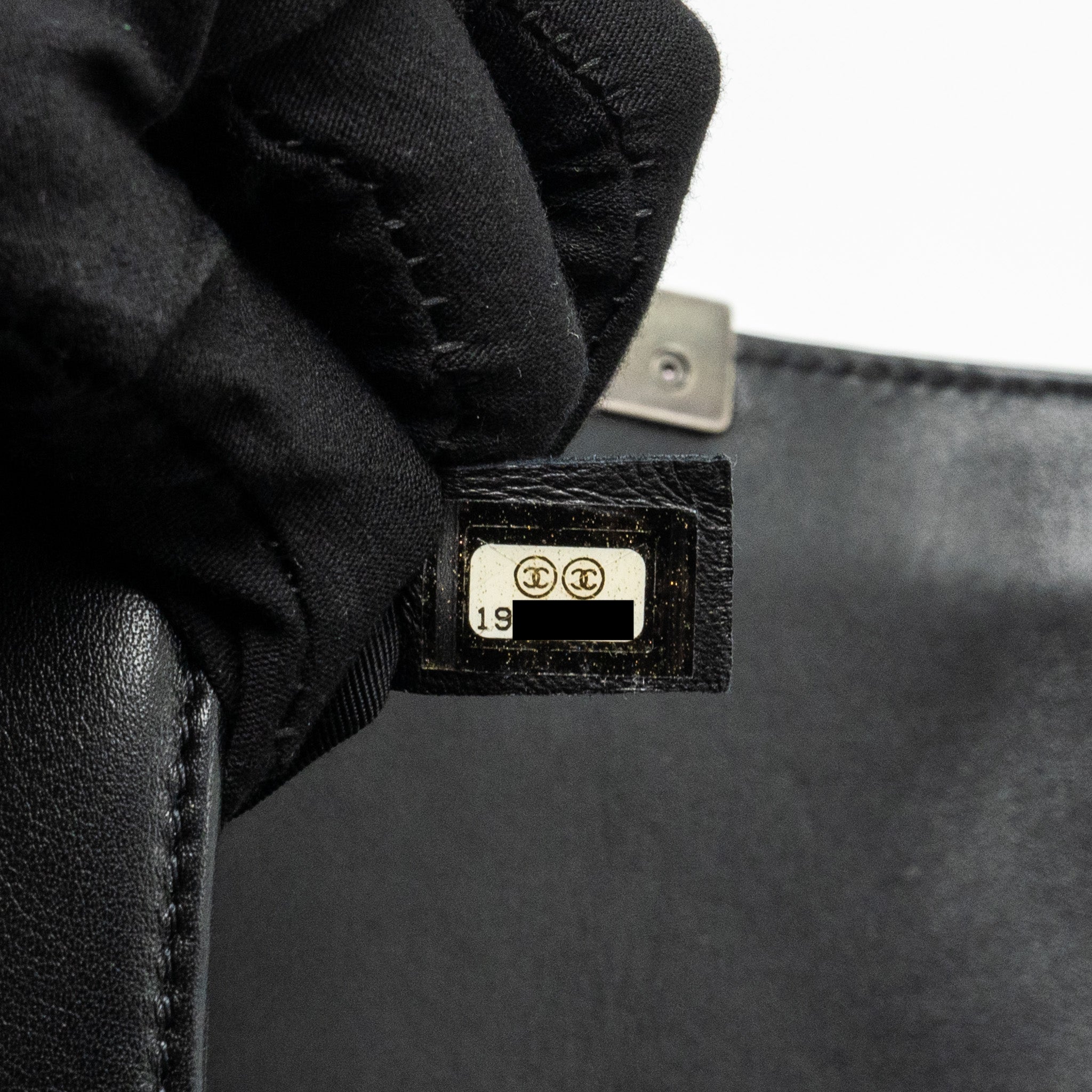 chanel-medium-boy-bag-calfskin-black-ruthenium-hardware-1
