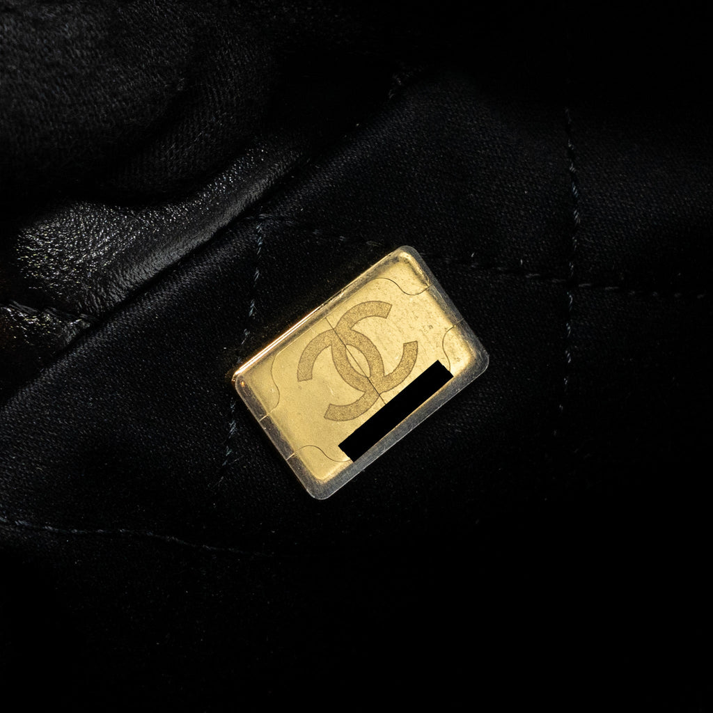 copy-of-chanel-mini-22-bag-shiny-calfskin-black-brushed-ghw-microchip-1