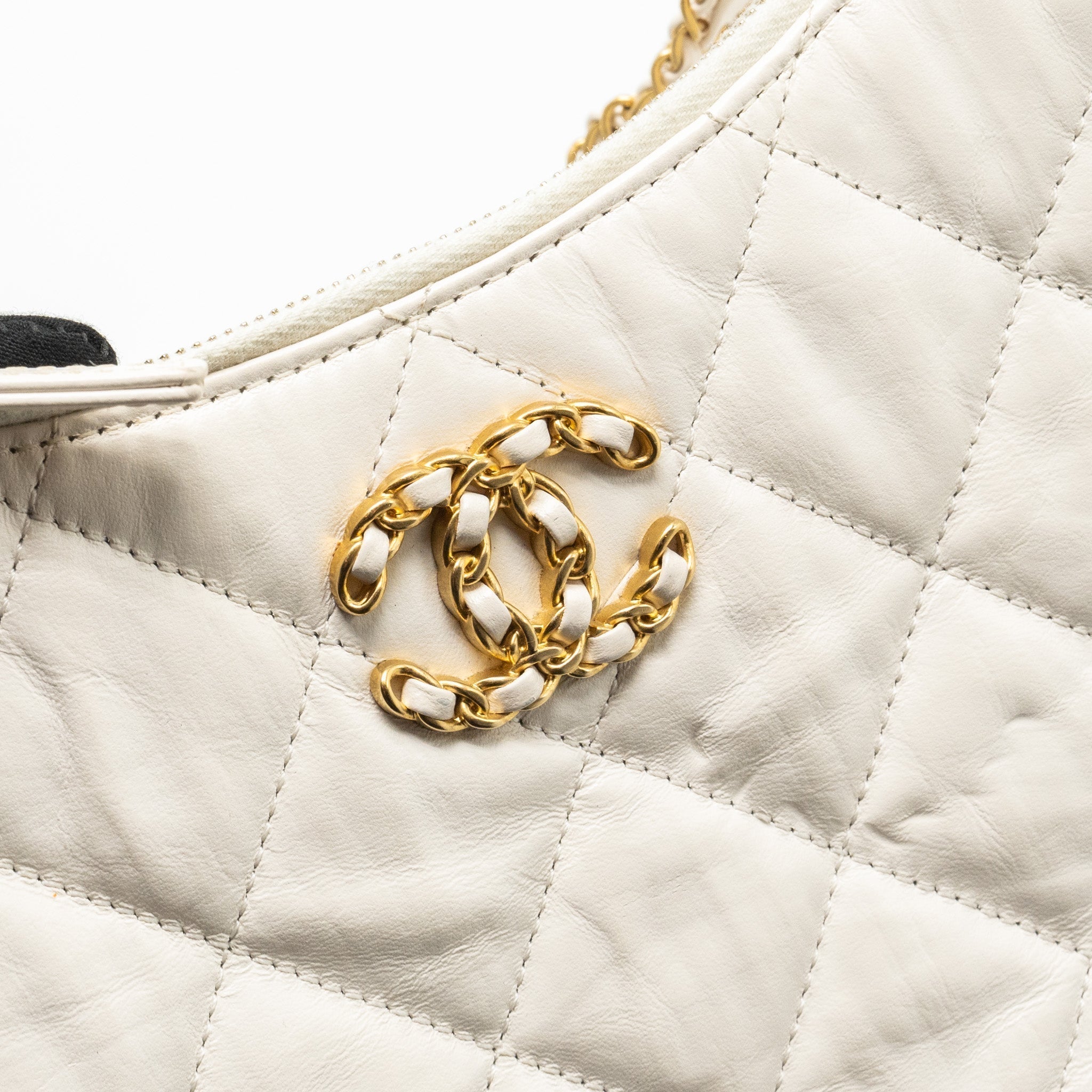 chanel-23k-hobo-bag-calfskin-white-ghw-microchip-copy