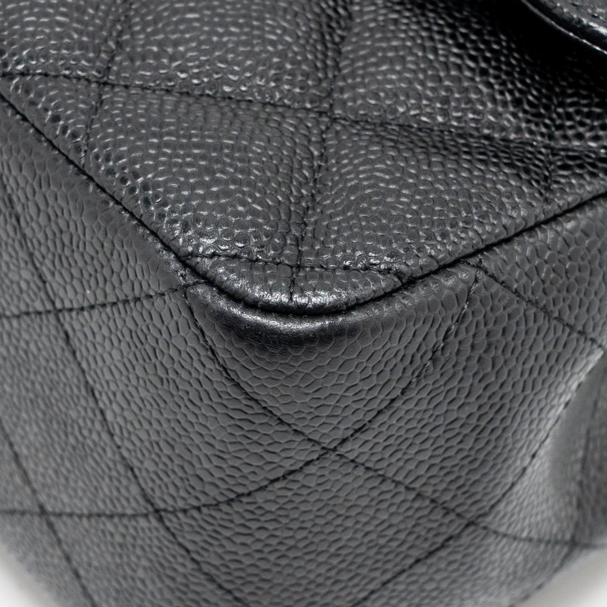 chanel-jumbo-classic-double-flap-bag-caviar-black-ghw-12