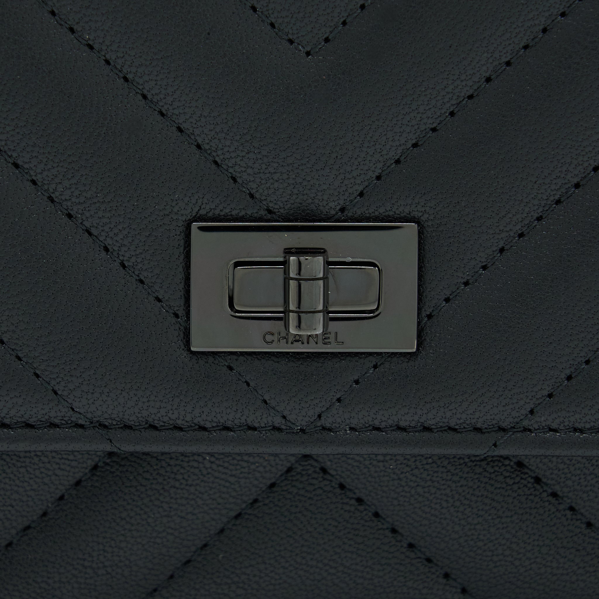 chanel-2-55-so-black-wallet-on-chain-calfskin-with-black-hardware
