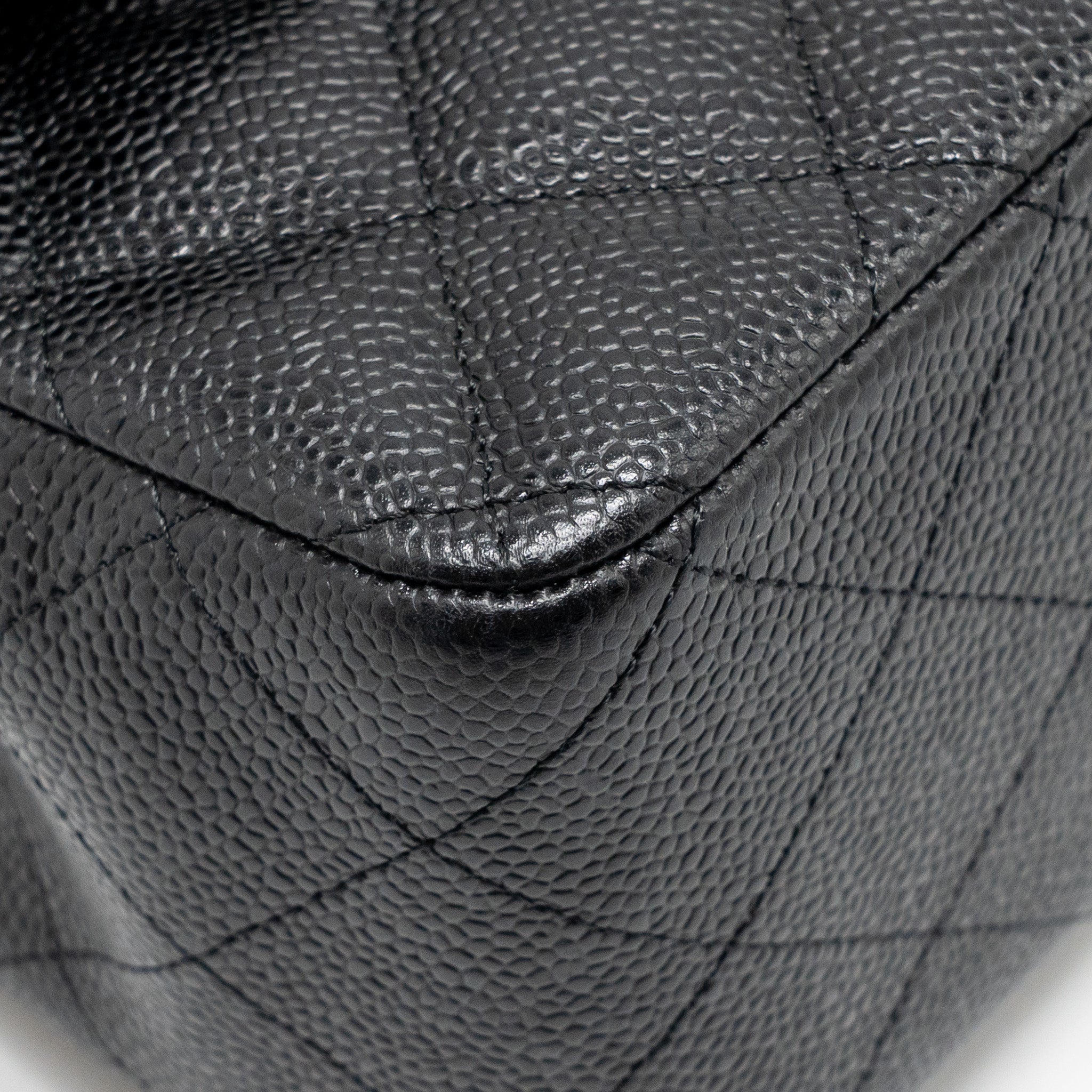 chanel-jumbo-classic-double-flap-bag-caviar-black-ghw-12