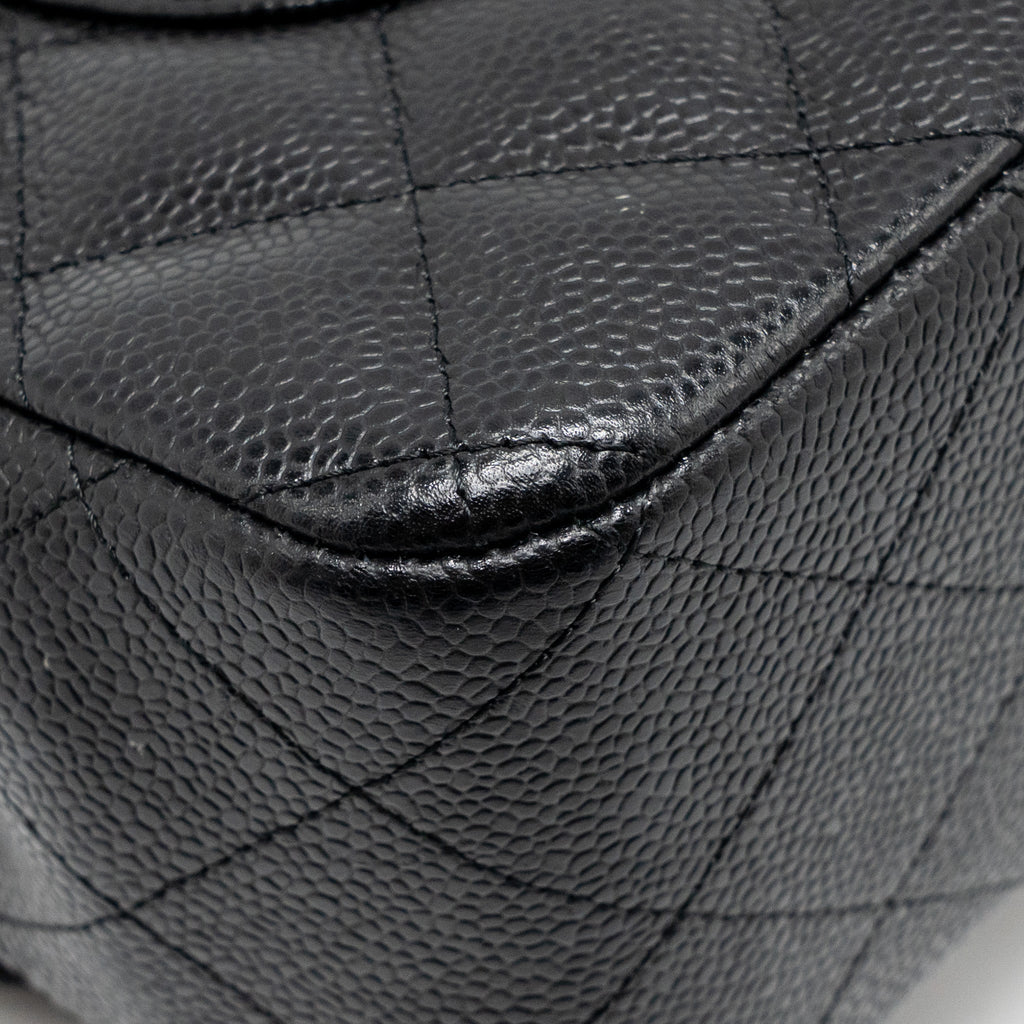 chanel-jumbo-classic-double-flap-bag-caviar-black-ghw-12
