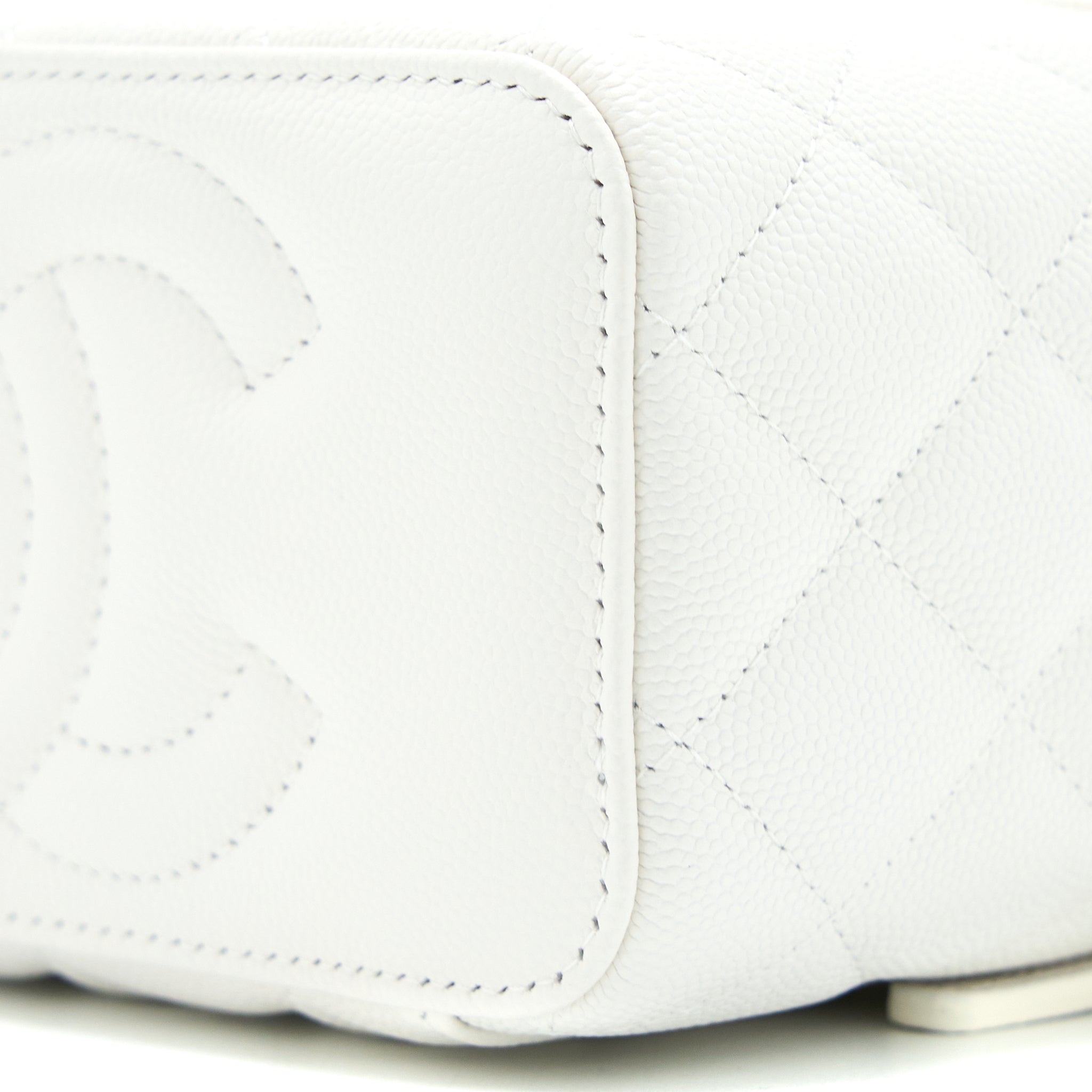 chanel-long-vanity-with-chain-caviar-white-lghw-microchip