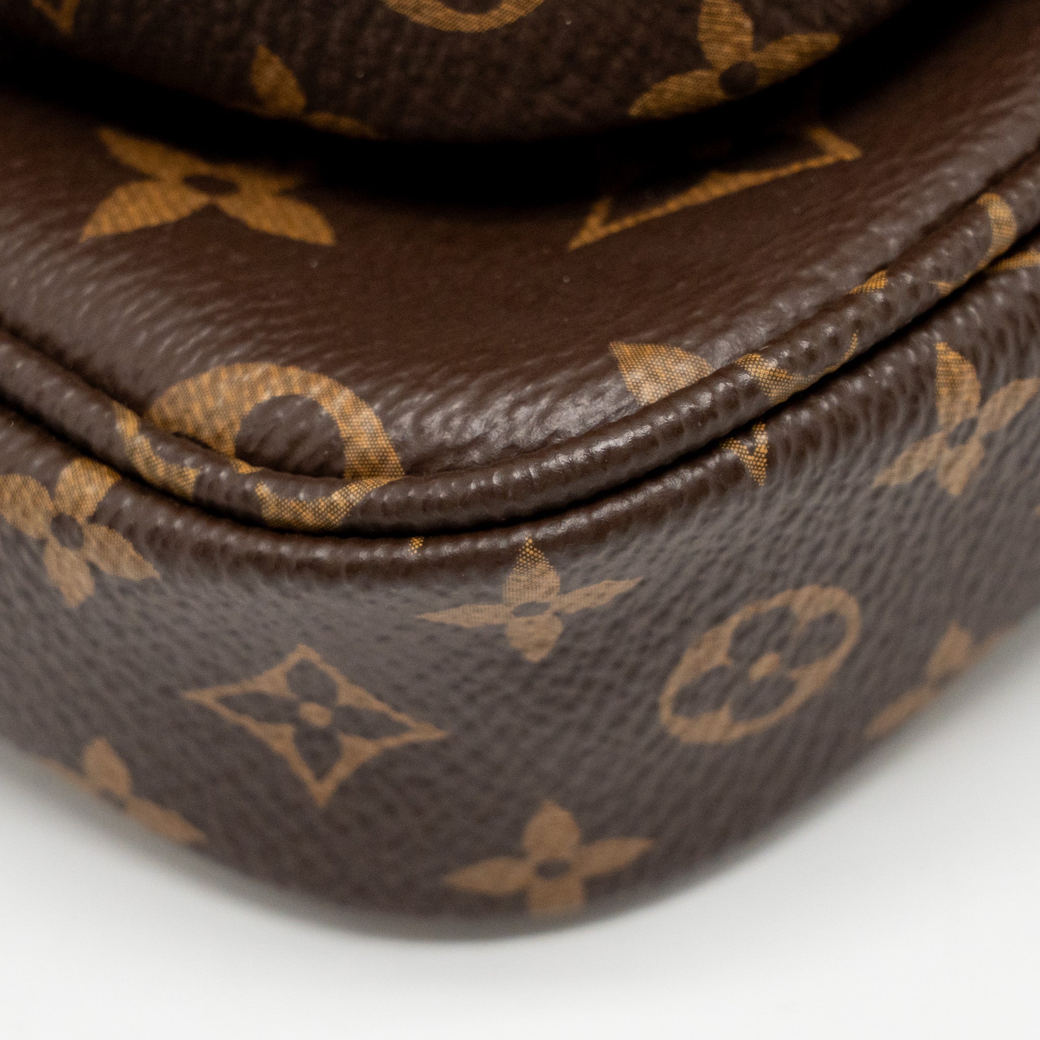 lv-monogram