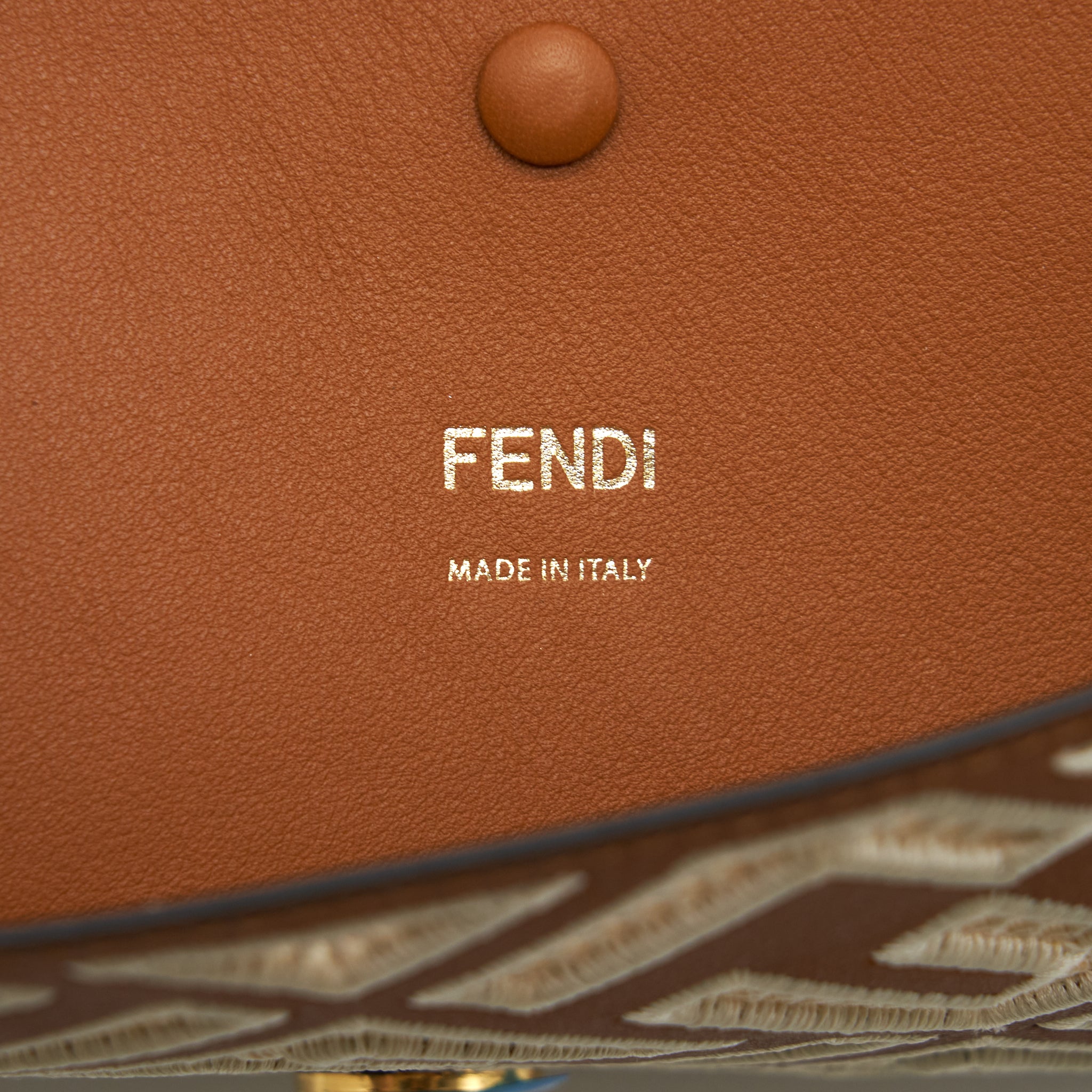 fendi-baguette-calfskin-brown-and-white-ghw