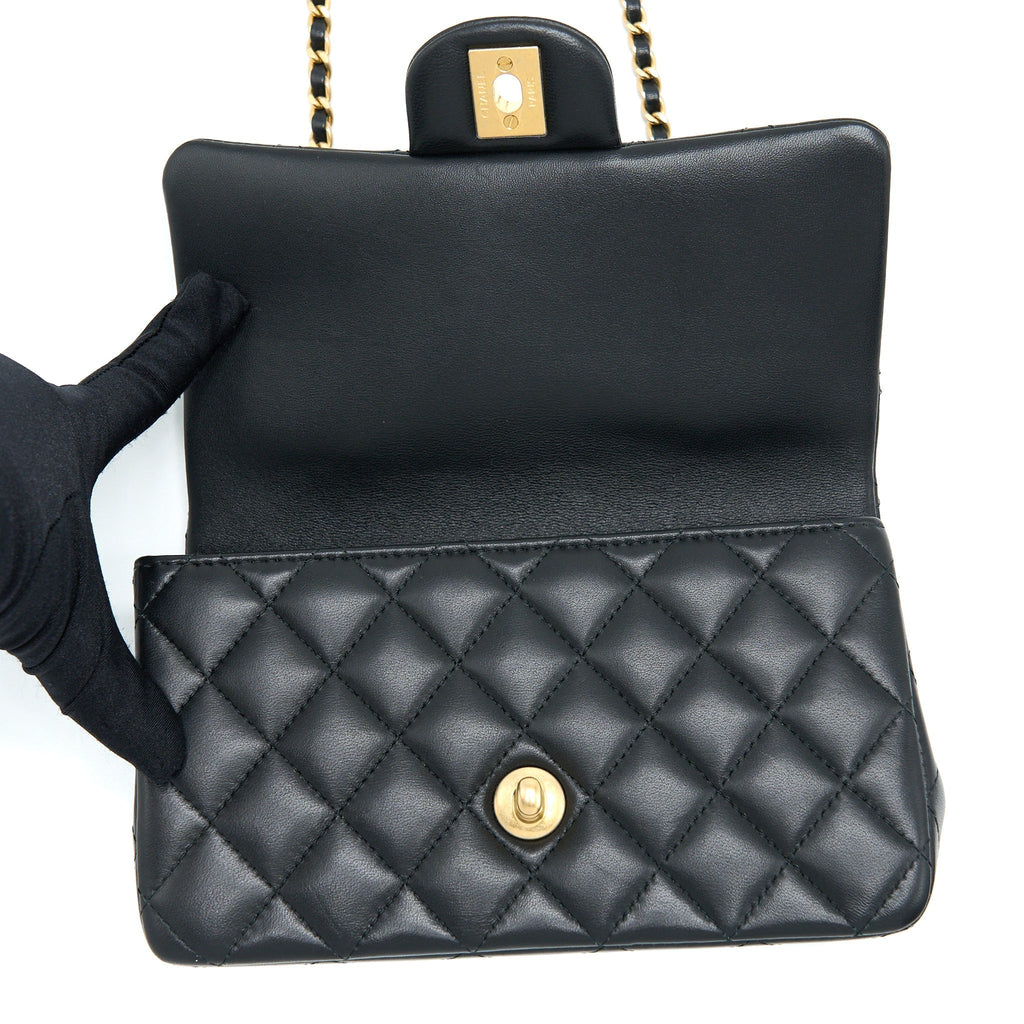 chanel-21k-top-handle-mini-rectangular-flap-bag-lambskin-black-brushed-ghwmicrochip