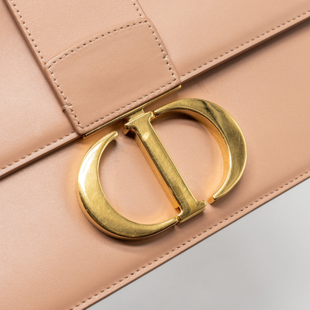 dior-30-montaigne-medium-flap-bag-calfskin-beige-ghw