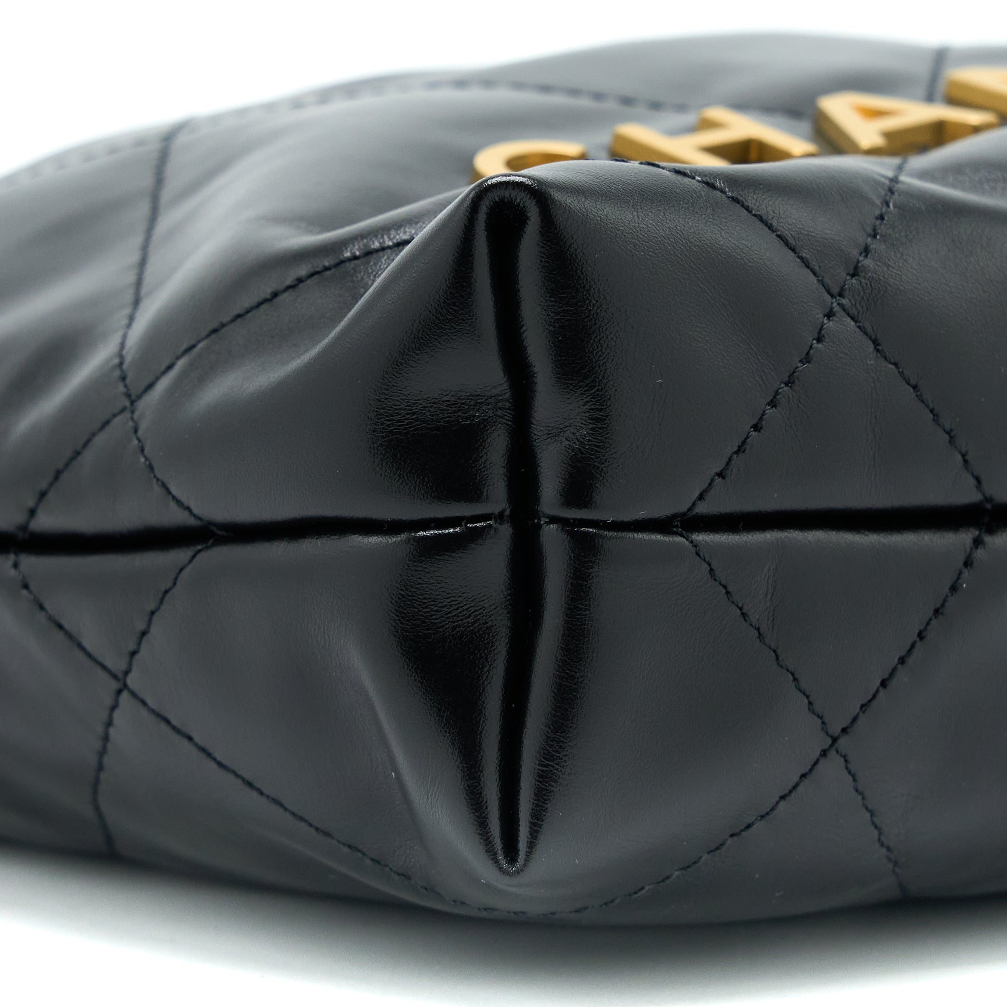 chanel-23s-mini-22-bag-shiny-calfskin-black-brushed-ghw-microchip-1