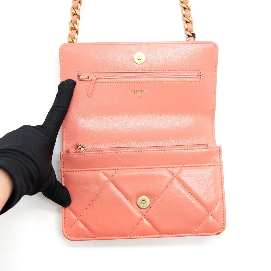 chanel-19-wallet-on-chain-goatskin-pink-with-gold-and-silver-hardware