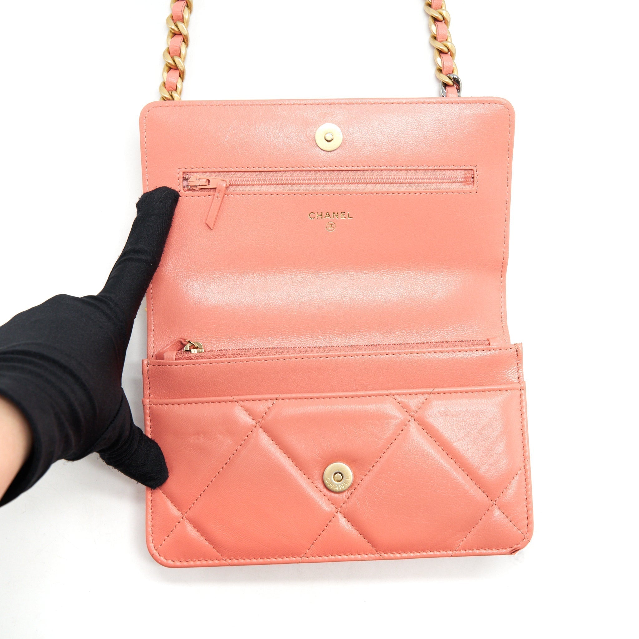 chanel-19-wallet-on-chain-goatskin-pink-with-gold-and-silver-hardware
