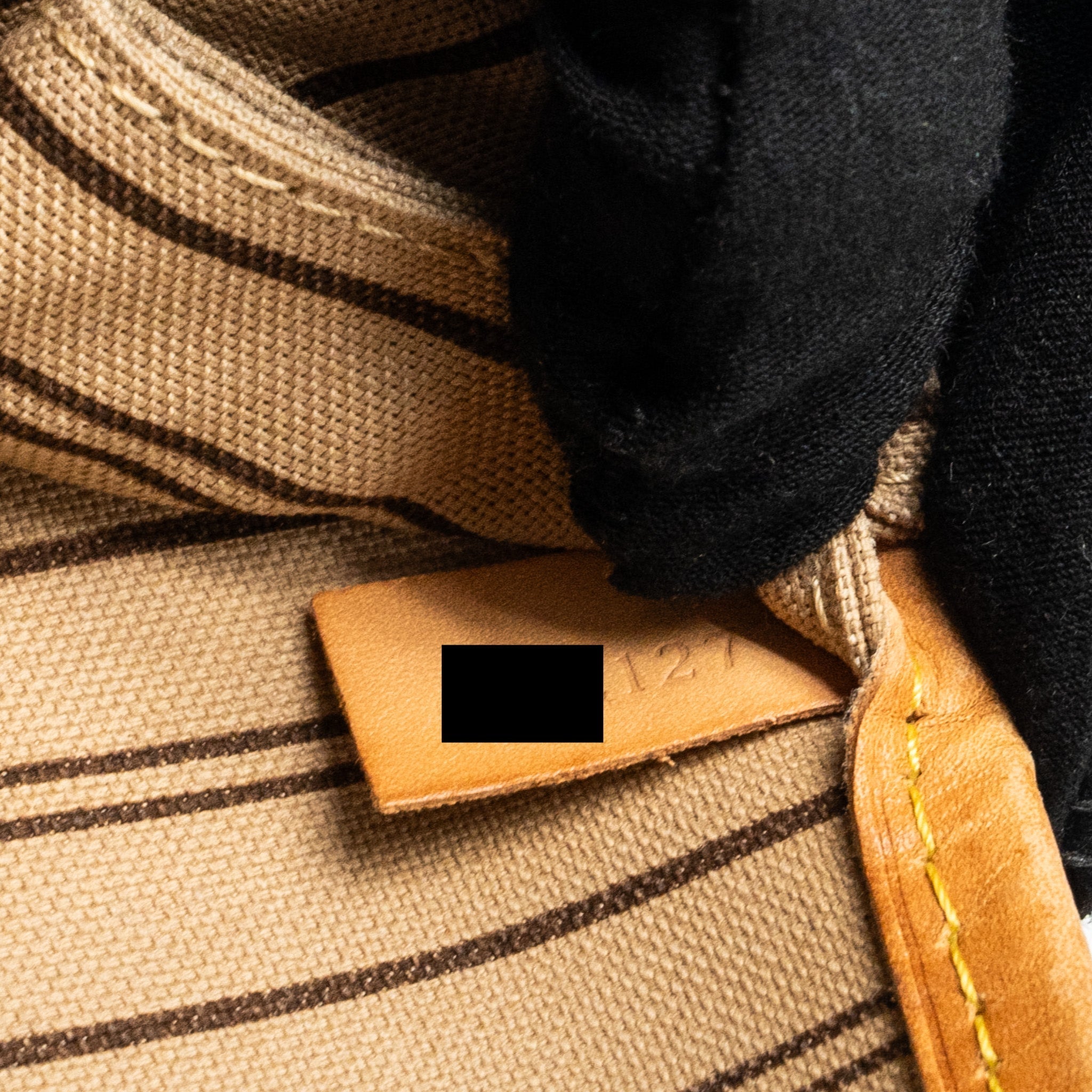 louis-vuitton-neverfull-mm-monogram-canvas-ghw-6