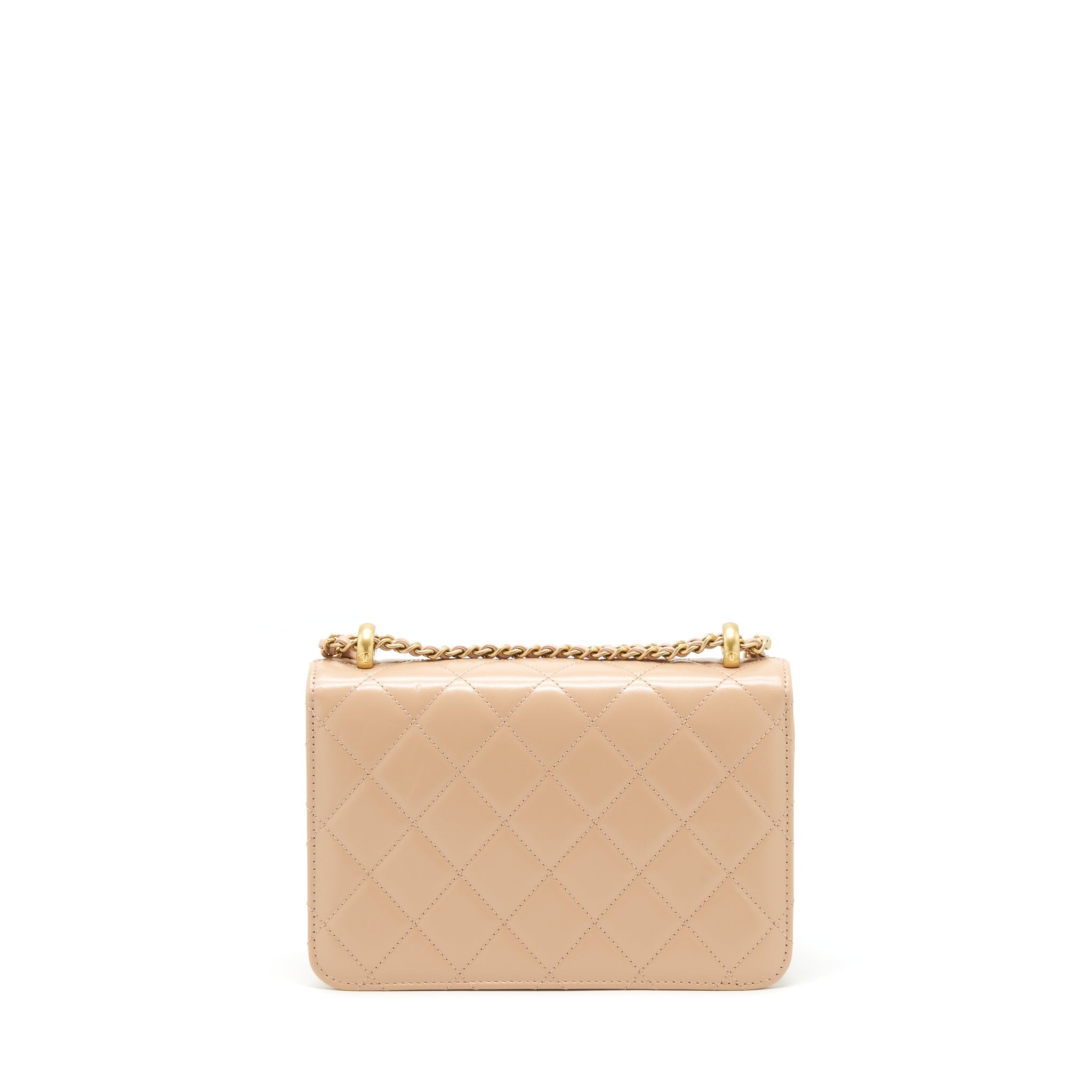 chanel-21a-gold-crush-flap-bag-calfskin-beige-ghw-1