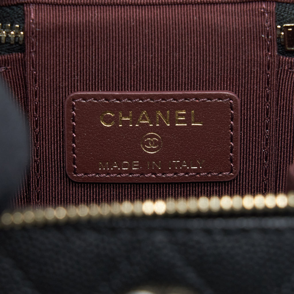 chanel-mini-vanity-caviar-in-black-lghw